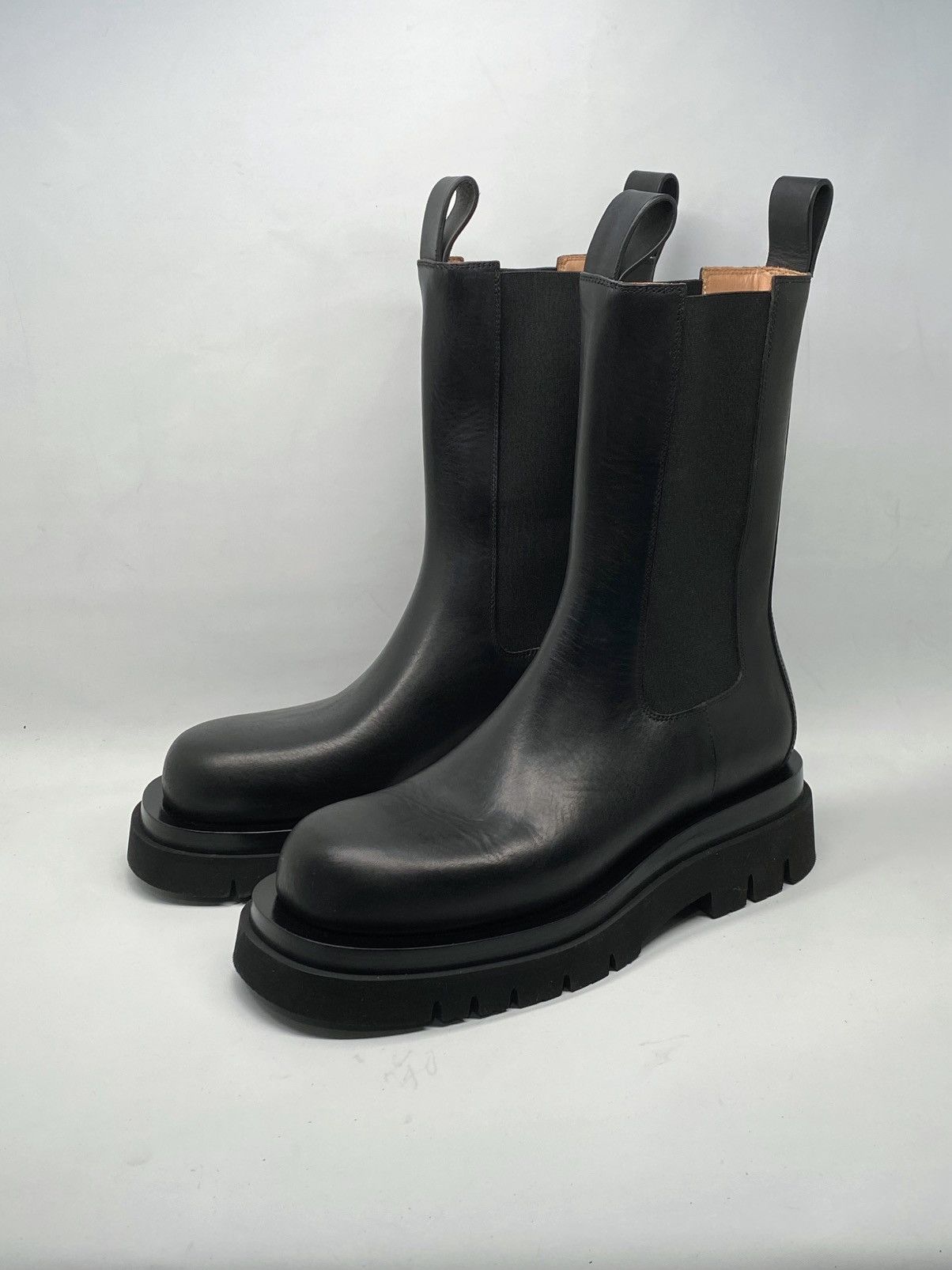 Bottega Veneta Bottega Veneta Lug Sole Leather Boots size 39.5 Size US 9.5 / IT 39.5 - 5 Thumbnail