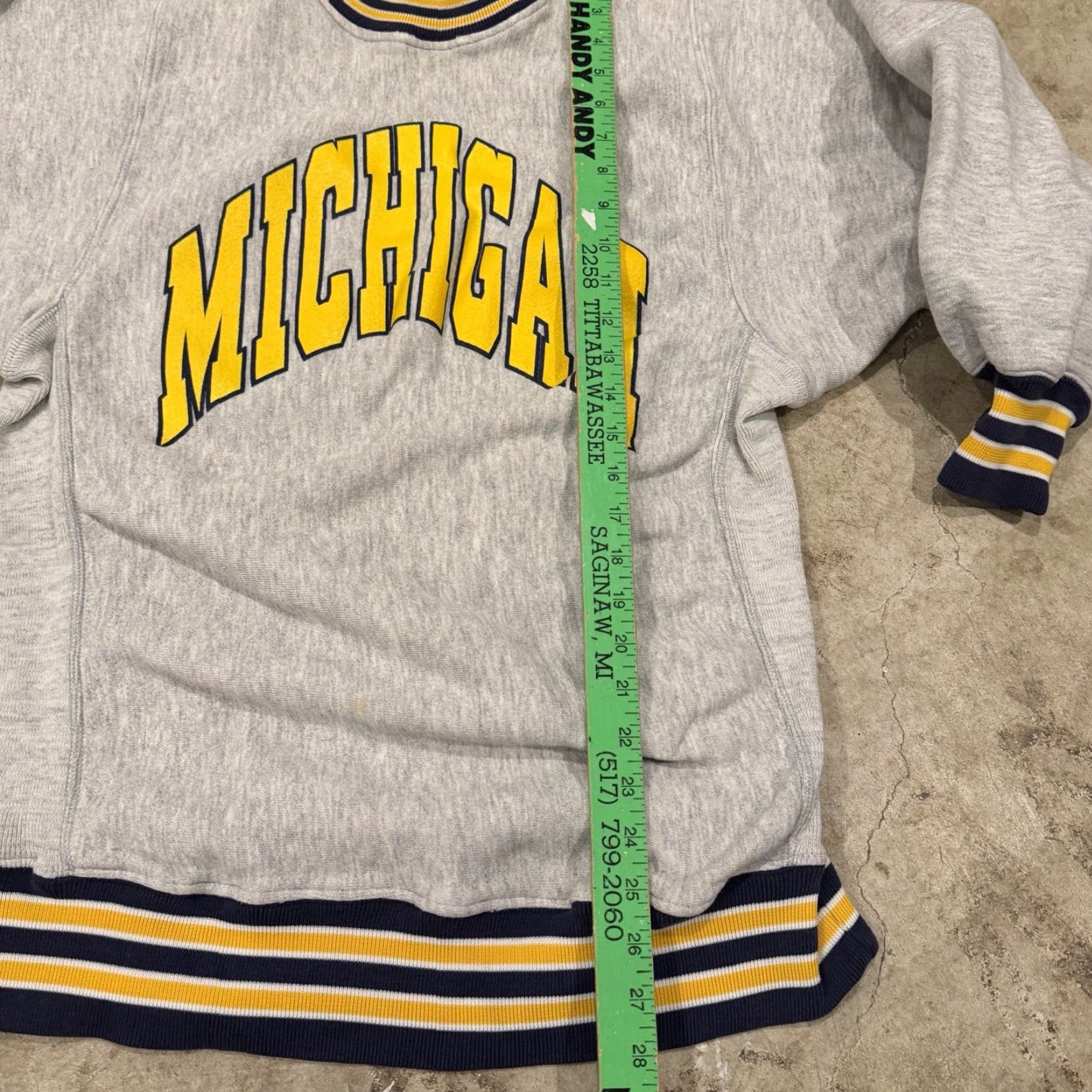 Vintage VINTAGE University Of Michigan Reverse Weave Sweatshirt Crewneck Mens Large Gray 90s Pullover Reversible Sweatshirt Crewneck Mens Large 90s Michigan Size US L / EU 52-54 / 3 - 6 Thumbnail