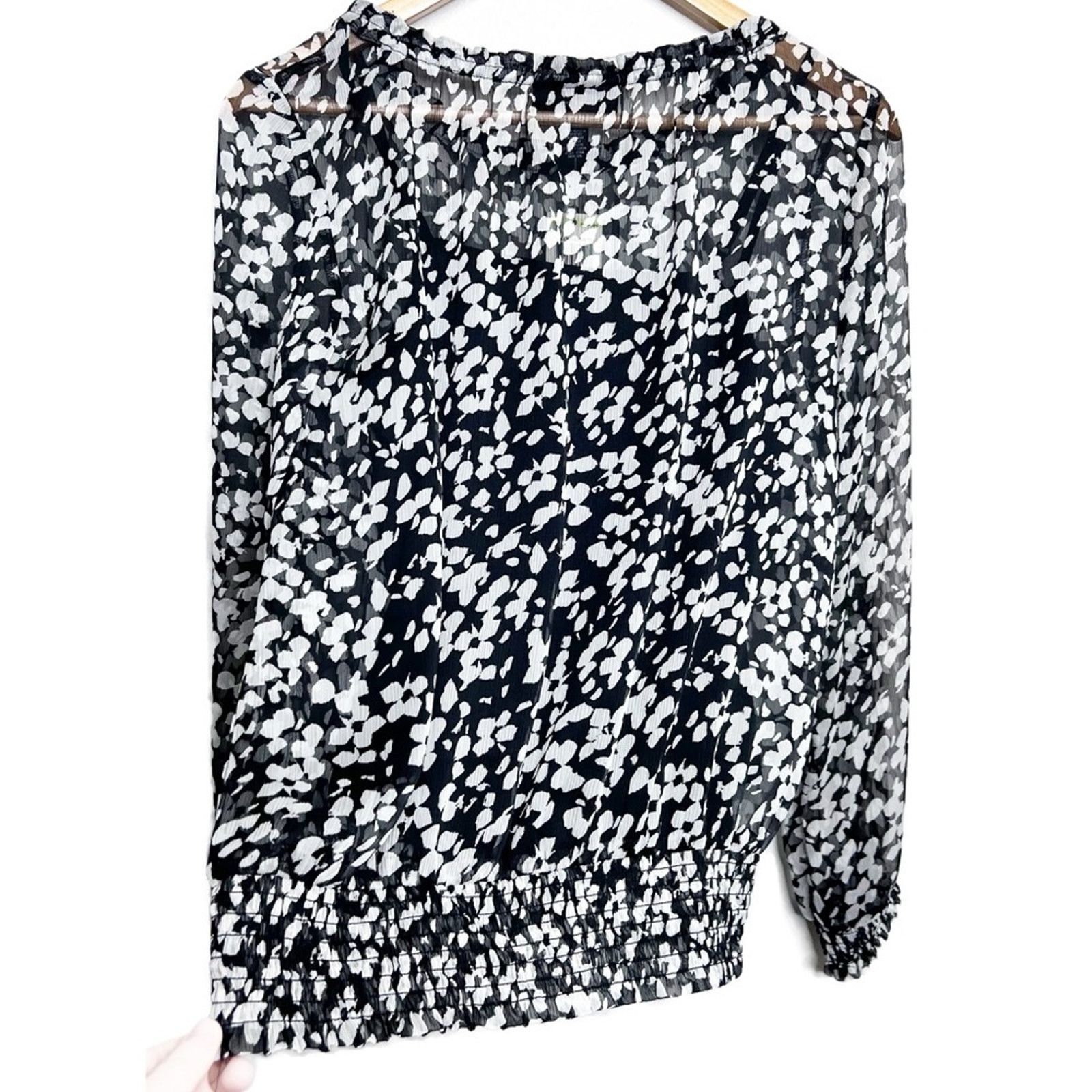 Alfani New with Tag Alfani Women's Floral Long Sleeve Ruffle Blouse Size S / US 4 / IT 40 - 9 Thumbnail