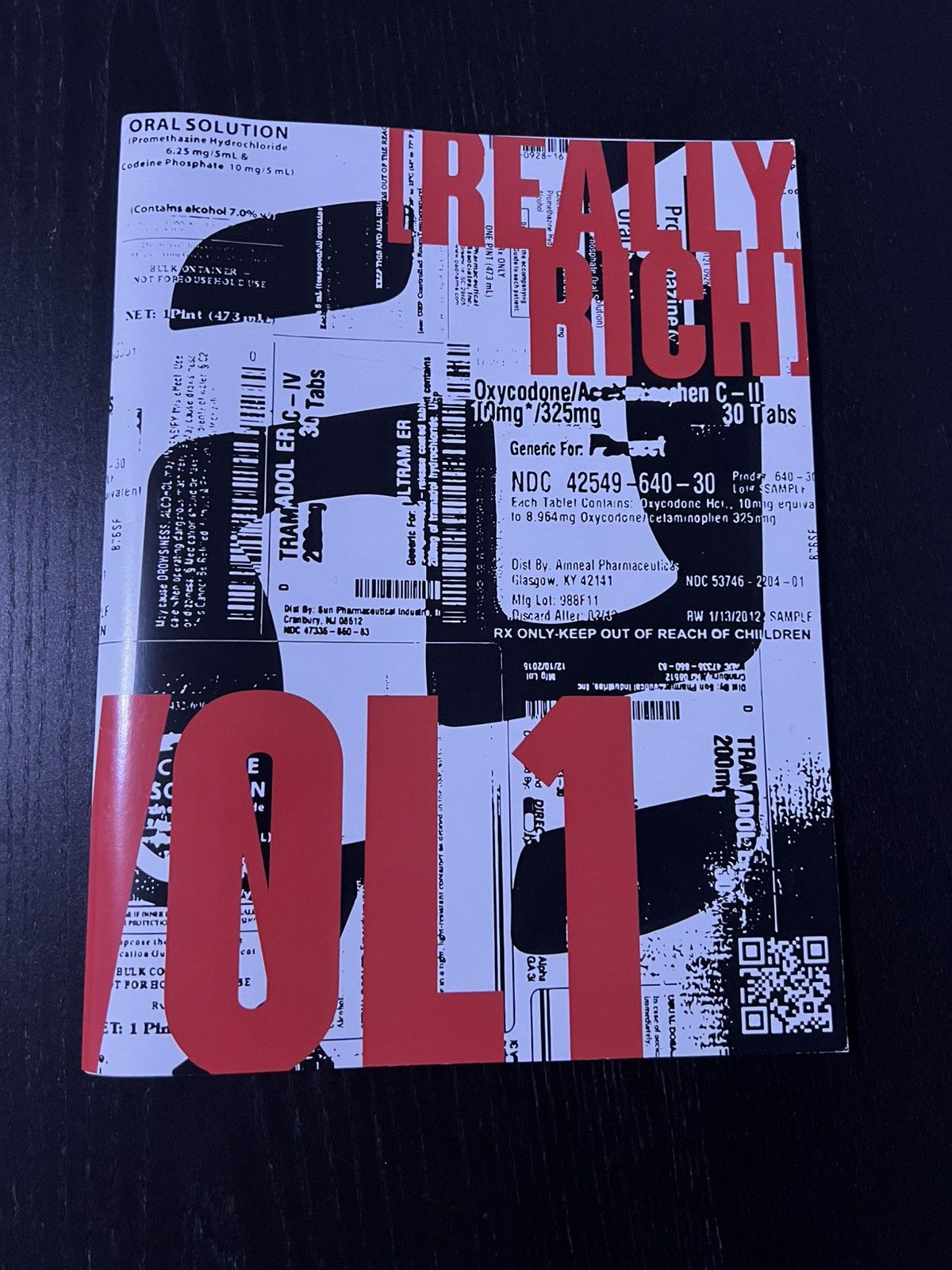 Rap Tees RR Really Rich Magazine Volume 1 Size ONE SIZE - 1 Thumbnail