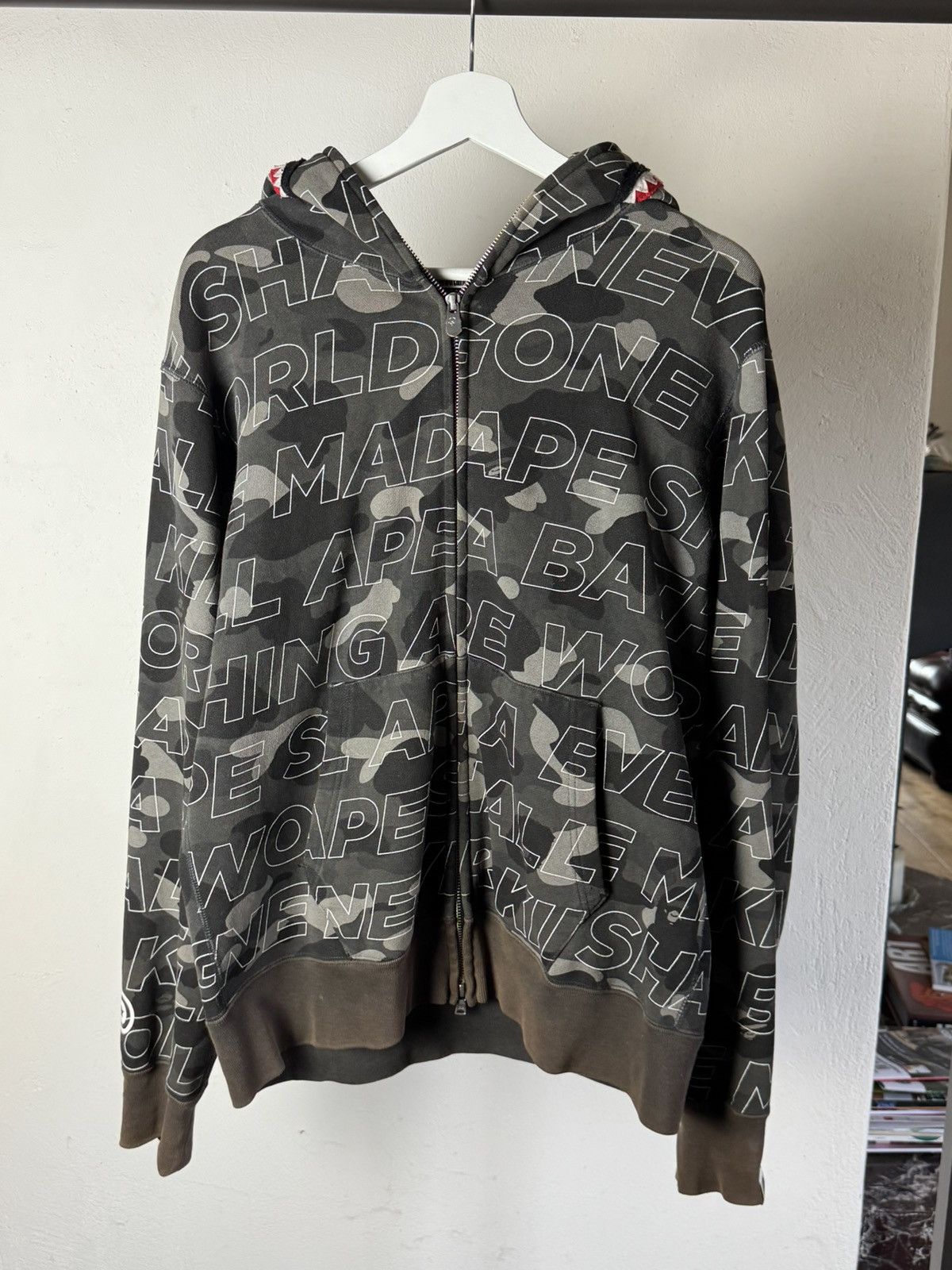 Bape Bape txt shark hoodie Size US L / EU 52-54 / 3 - 1 Thumbnail