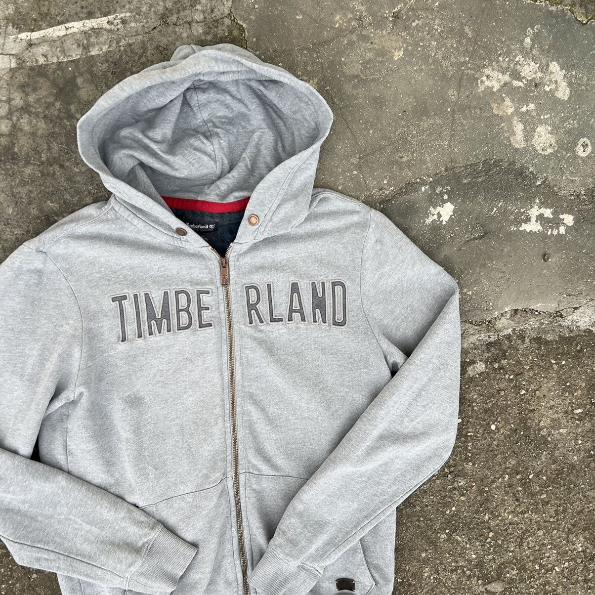 Timberland × Vintage VINTAGE Y2K TIMBERLAND BIG EMBROIDERY LOGO BASIC HOODIE Size US L / EU 52-54 / 3 - 3 Thumbnail