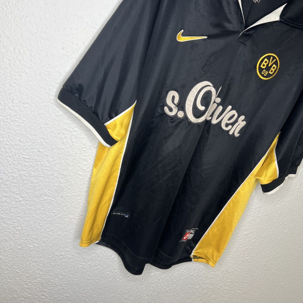 Nike Vintage Nike Borussia Dortmund BVB Tshirt Jersey Kit Black Size US XL / EU 56 / 4 - 2 Thumbnail