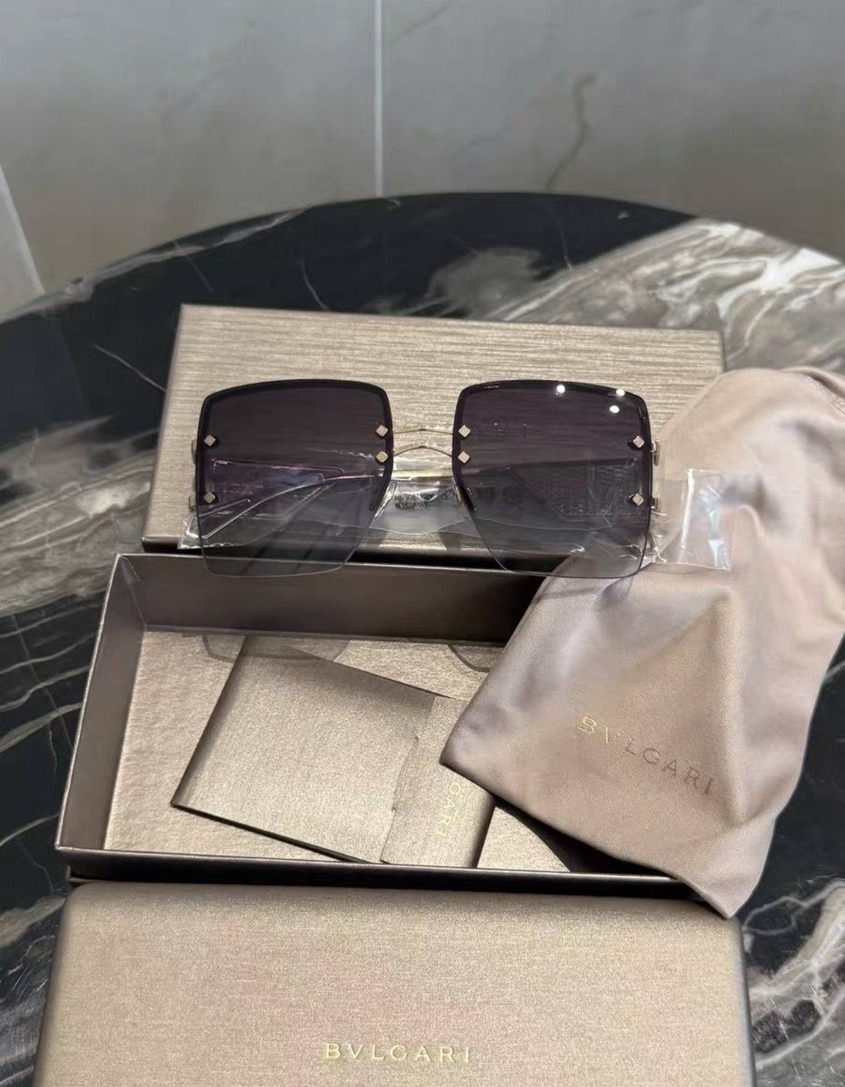 BVLGARI 620 103/8E GRADIENT LENS SUNGLASSES Bvlgari BVLGARI 620 103/8E GRADIENT LENS SUNGLASSES | Grailed main image 2