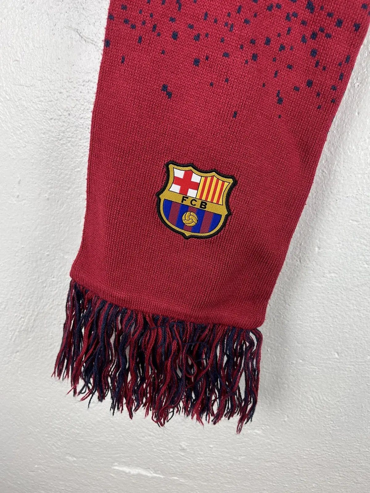 Nike Vintage Nike FCB Barca Soccer Football Fanwear Scarf Muffler Size ONE SIZE - 2 Thumbnail