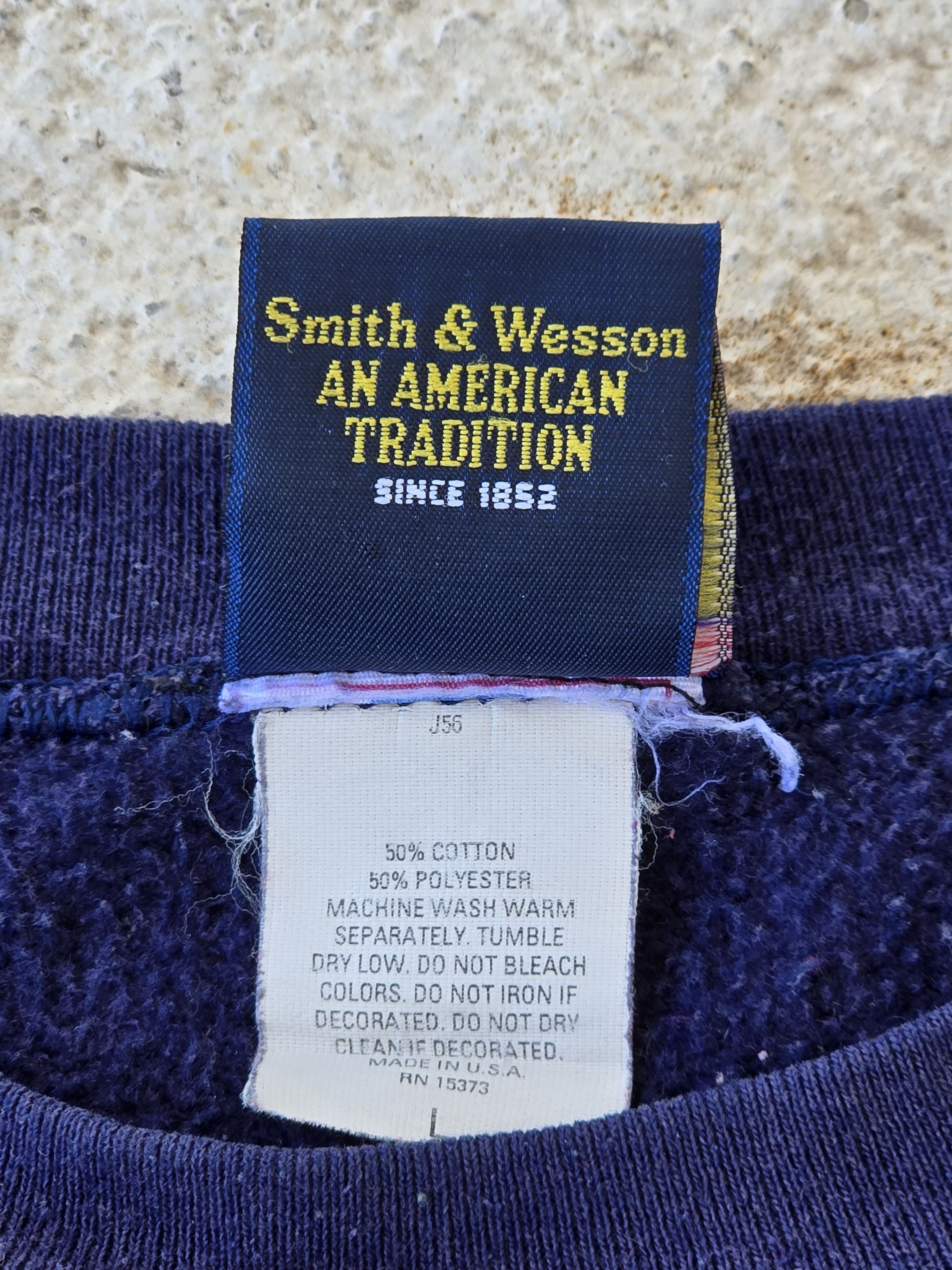 Vintage Smith and Wesson Gun Desert Eagle Revolver Crewneck Size US L / EU 52-54 / 3 - 4 Thumbnail