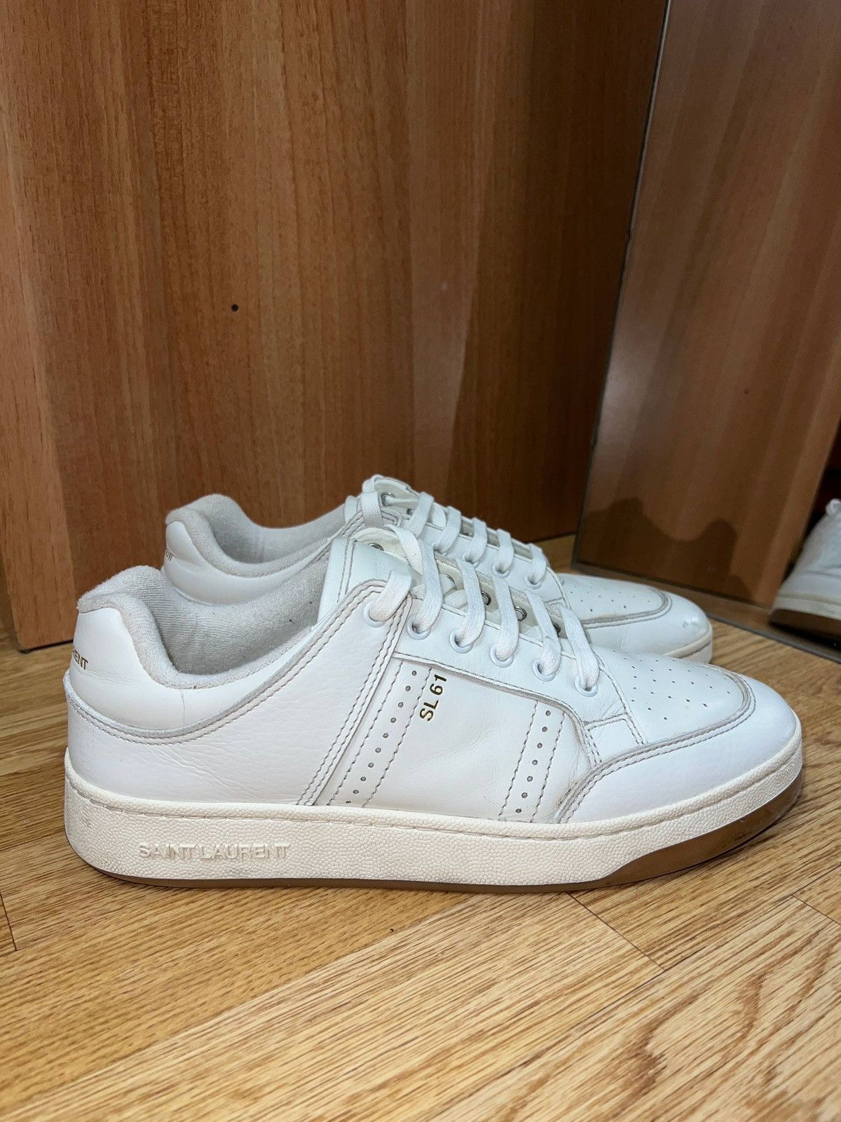 Saint Laurent Paris Sl 61 Low Top White Sneakers