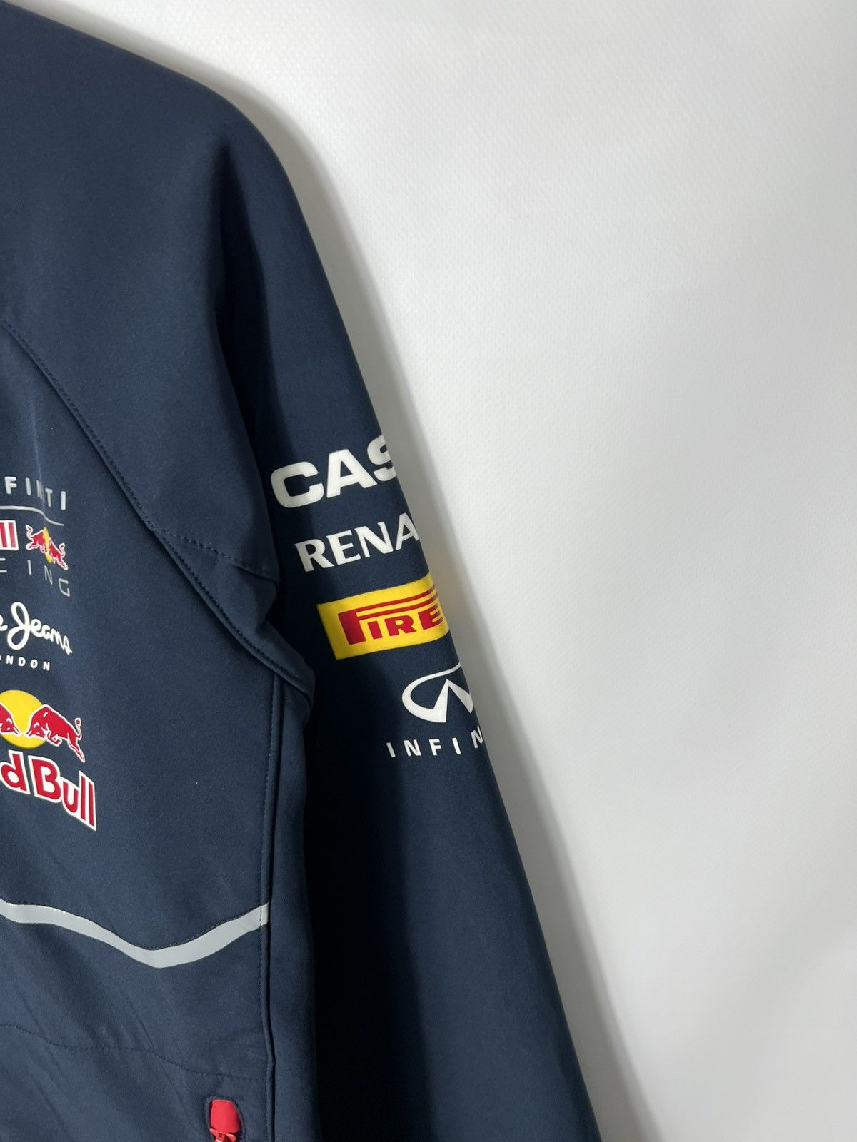 Pepe Jeans Vintage Pepe Jeans Red Bull Infiniti Softshell Racing Jacket Size US S / EU 44-46 / 1 - 4 Thumbnail