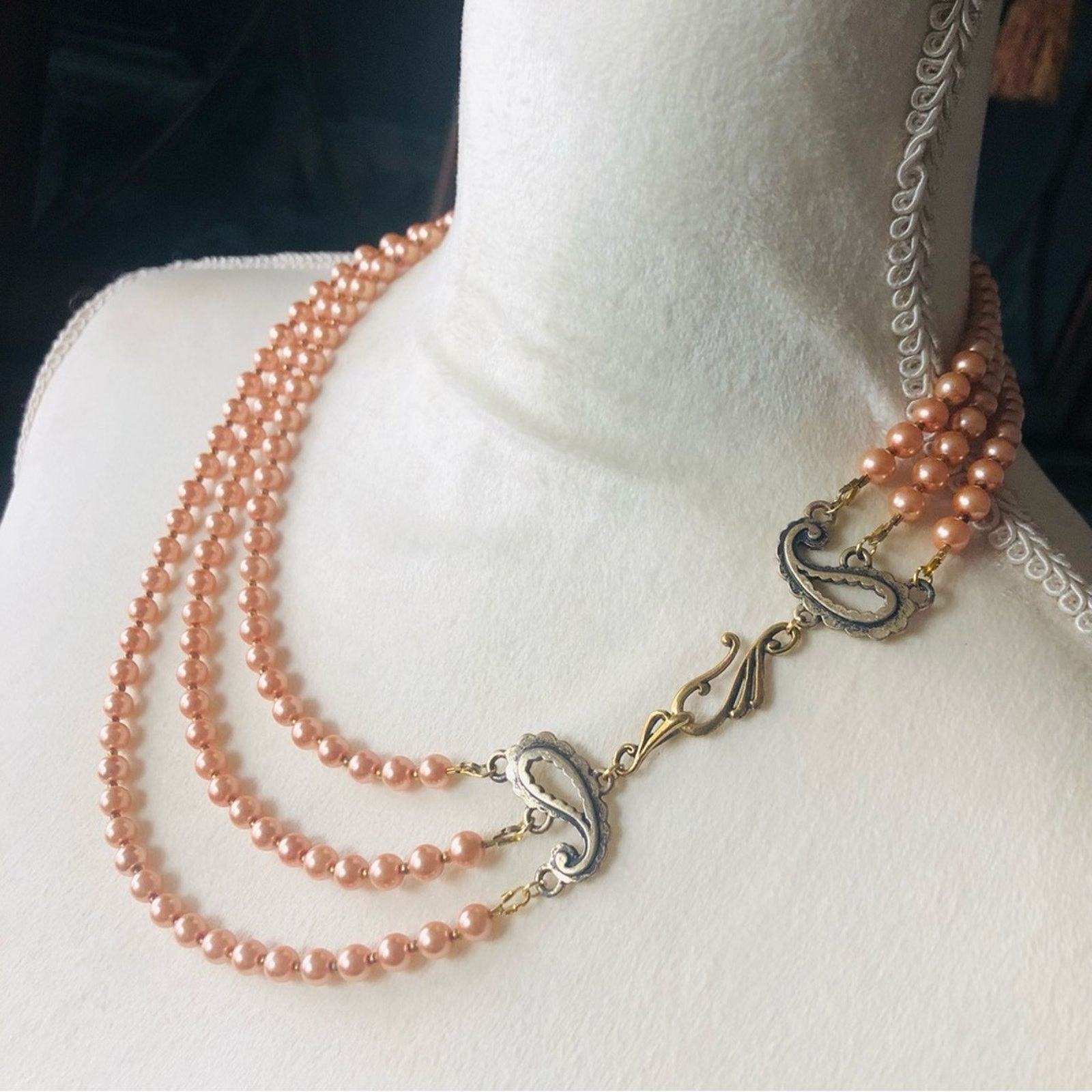 Handmade Handcrafted triple strand Czech glass Pearl necklace Size ONE SIZE - 5 Thumbnail