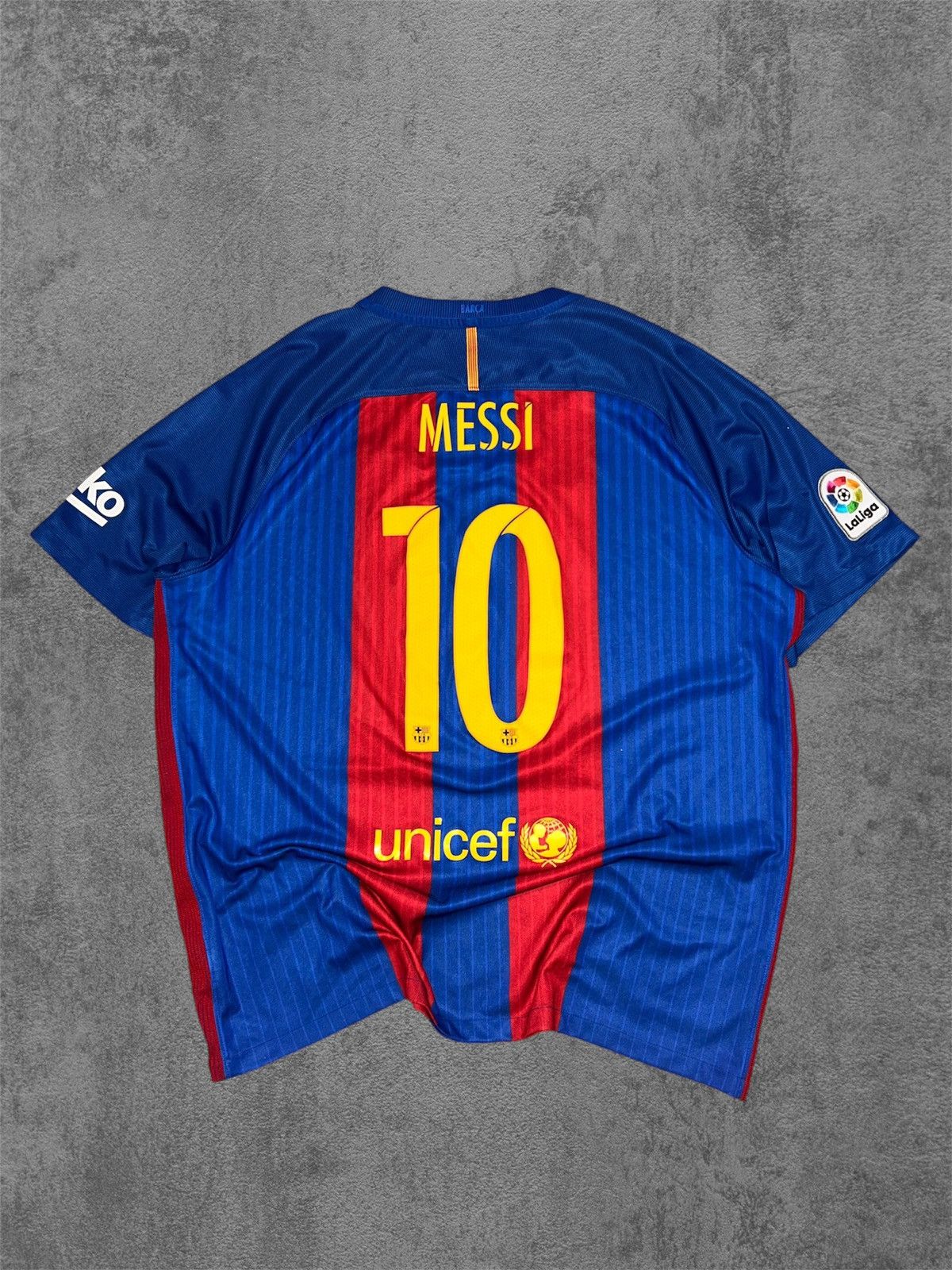 Nike × Vintage Soccer Jersey Kit Nike FC Barcelona 2016/17 Home #10 Messi Size US XL / EU 56 / 4 - 1 Thumbnail