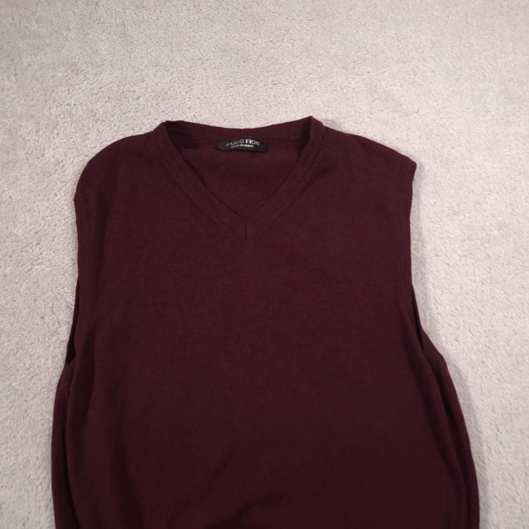 Vintage Marco Fiori Sweater Vest Mens Large Red V Neck Knit Pullover Made In Italy Size US L / EU 52-54 / 3 - 2 Thumbnail