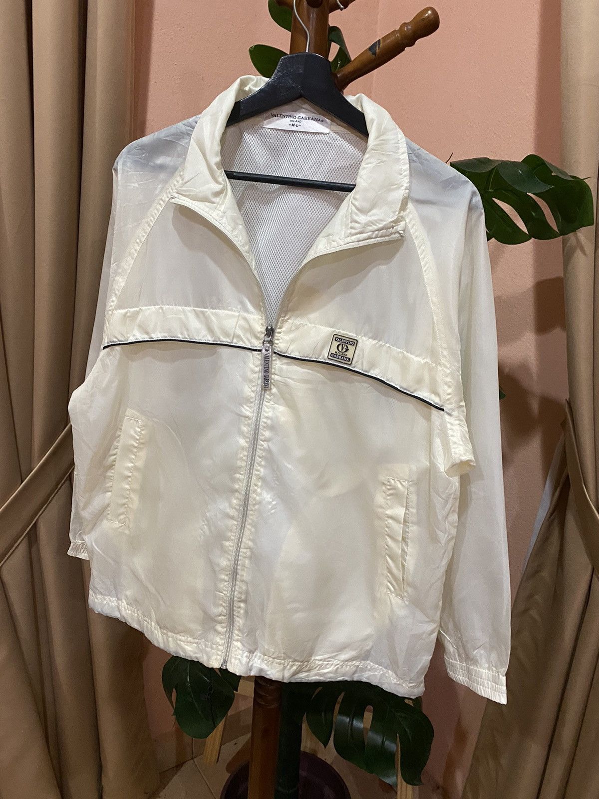 Valentino VINTAGE VALENTINO GABBANA WINDBREAKER Size US M / EU 48-50 / 2 - 3 Thumbnail