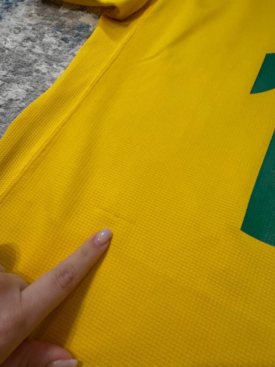 Vintage Vintage Brazil #10 National Team Jersey | CBF Nike Size US L / EU 52-54 / 3 - 15 Thumbnail