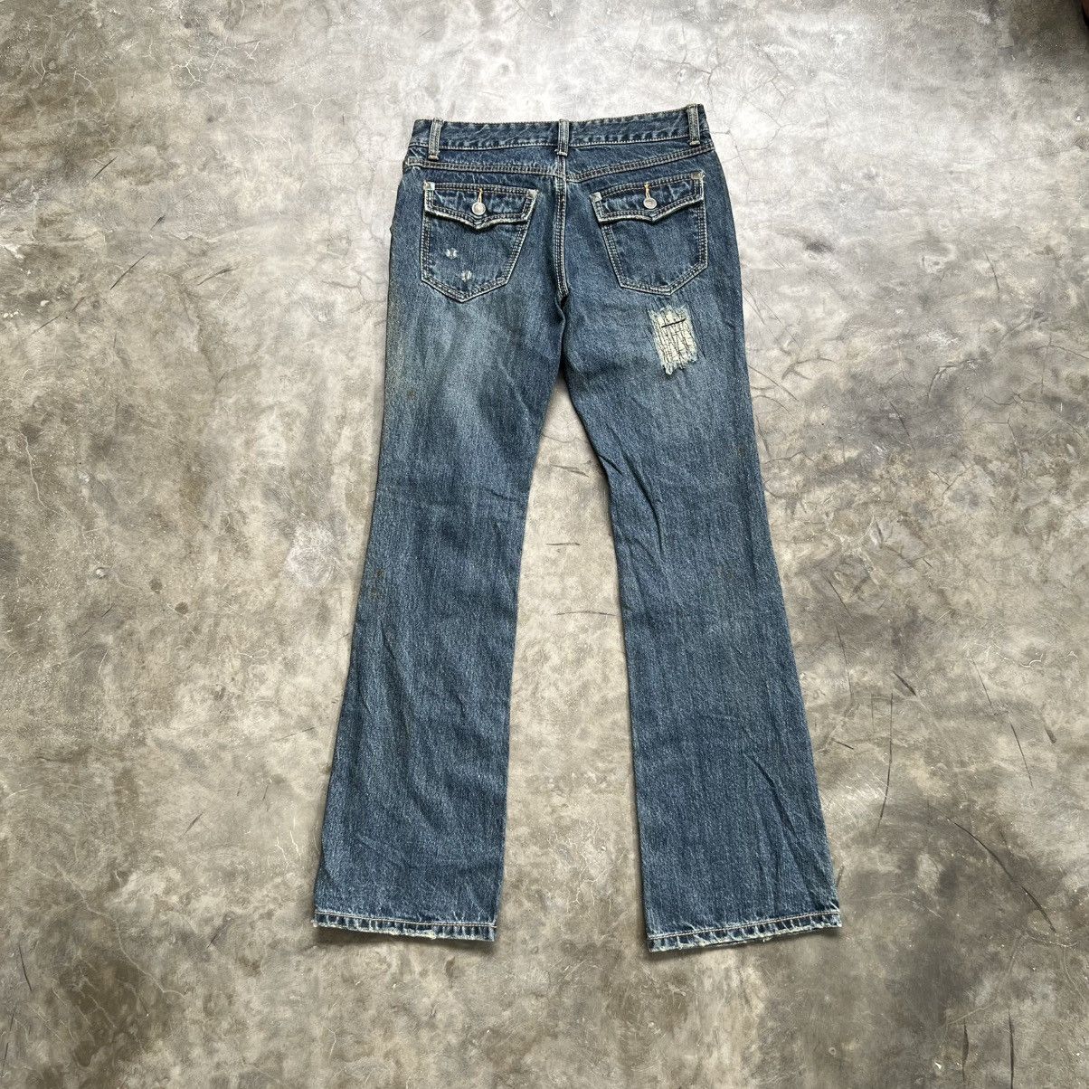 Le Grande Bleu (L.G.B.) 2000s LGB Style Studed Distressed Flare Jeans Size US 29 - 2 Thumbnail