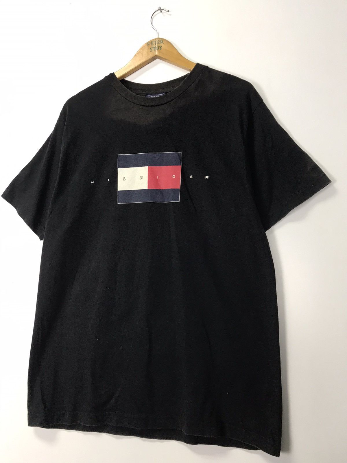 Tommy Hilfiger × Vintage Vintage Tommy Hilfiger big logo tee Size US L / EU 52-54 / 3 - 5 Thumbnail