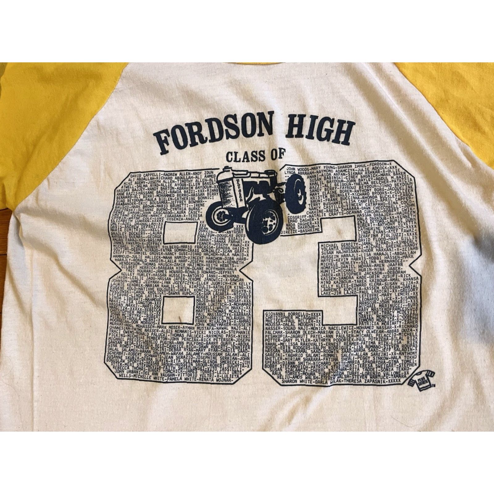Vintage VINTAGE Bantam Fordson High Tractors Class Of 1983 Shirt Men’s L White Raglan Graphic Print 80s Transportation Boys Mens Size US L / EU 52-54 / 3 - 4 Thumbnail
