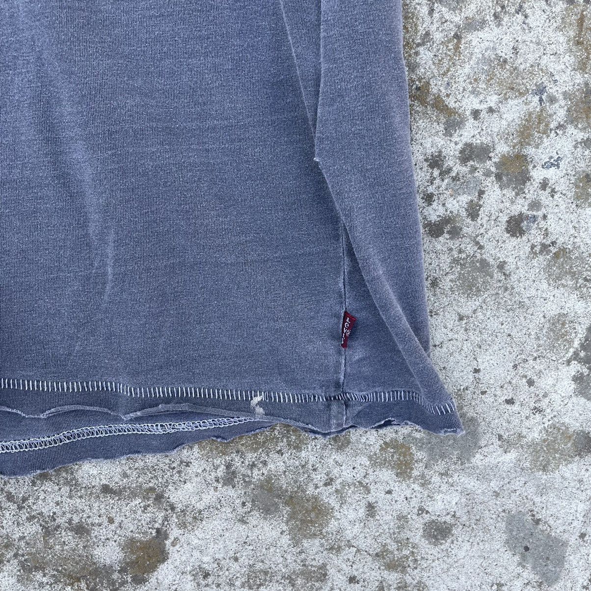 Levi's Vintage Levi’s T-shirts Logo Distressed Y2K 90s Style USA Size US L / EU 52-54 / 3 - 4 Thumbnail