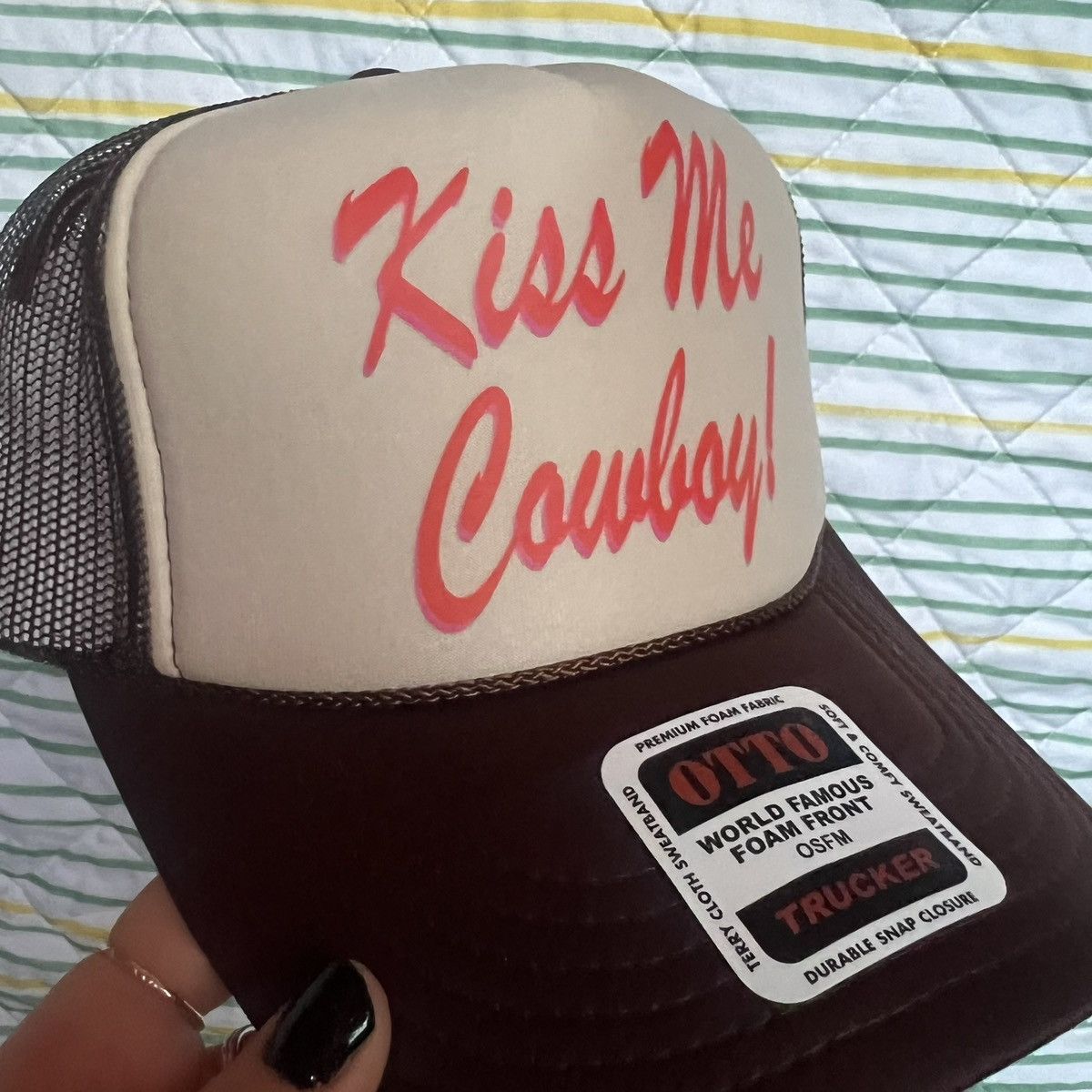 Otto Kiss me cowboy country trucker hat Size ONE SIZE - 2 Thumbnail