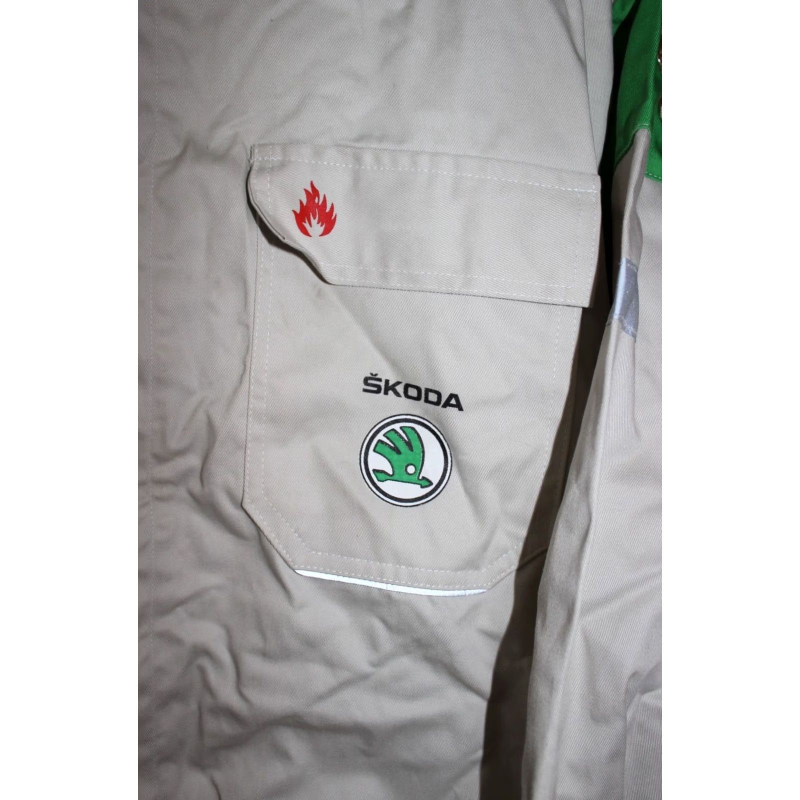 Vintage VINTAGE Skoda Workwear Mechanic jacket Men's 58 Cotton grey/green Workwear jacket Carpo size 58 Mens Jacket Size US XXL / EU 58 / 5 - 3 Thumbnail