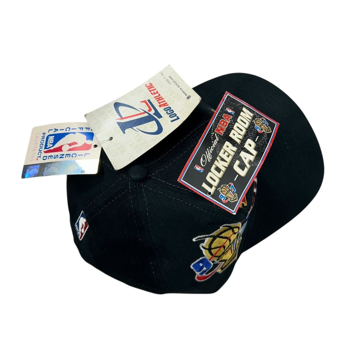 NBA VTG 90s CHICAGO BULLS LOGO ATHLETIC 1997 CHAMPIONS SNAPBACK Size ONE SIZE - 4 Thumbnail