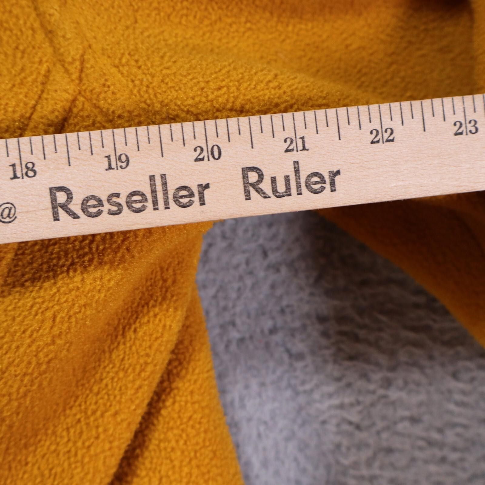 L.L. Bean Women’s L.L Bean Yellow Button Peacoat Thinsulate Medium Size M / US 6-8 / IT 42-44 - 4 Thumbnail