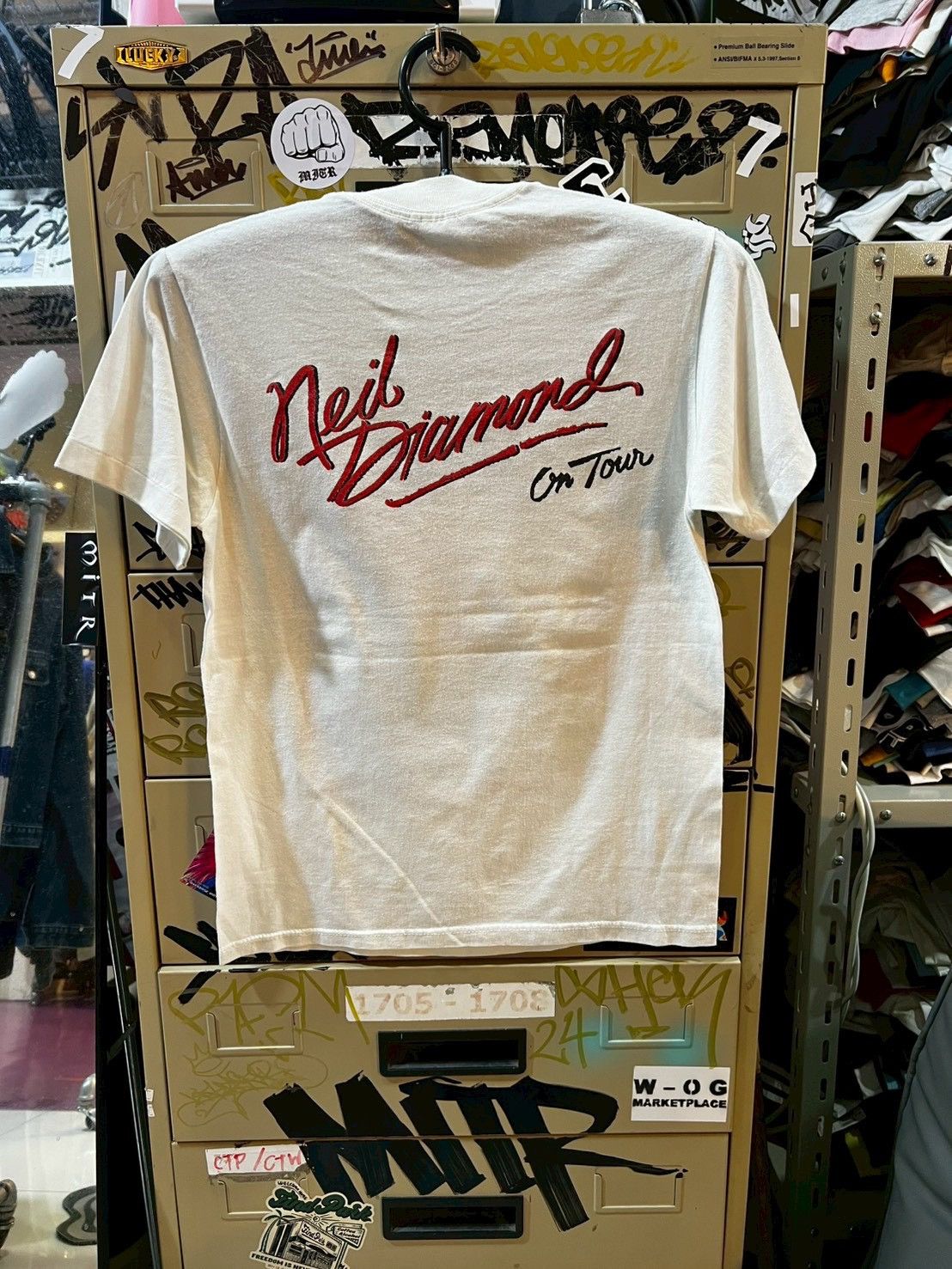 Band Tees Neil Diamond 89’s Size US M / EU 48-50 / 2 - 6 Thumbnail