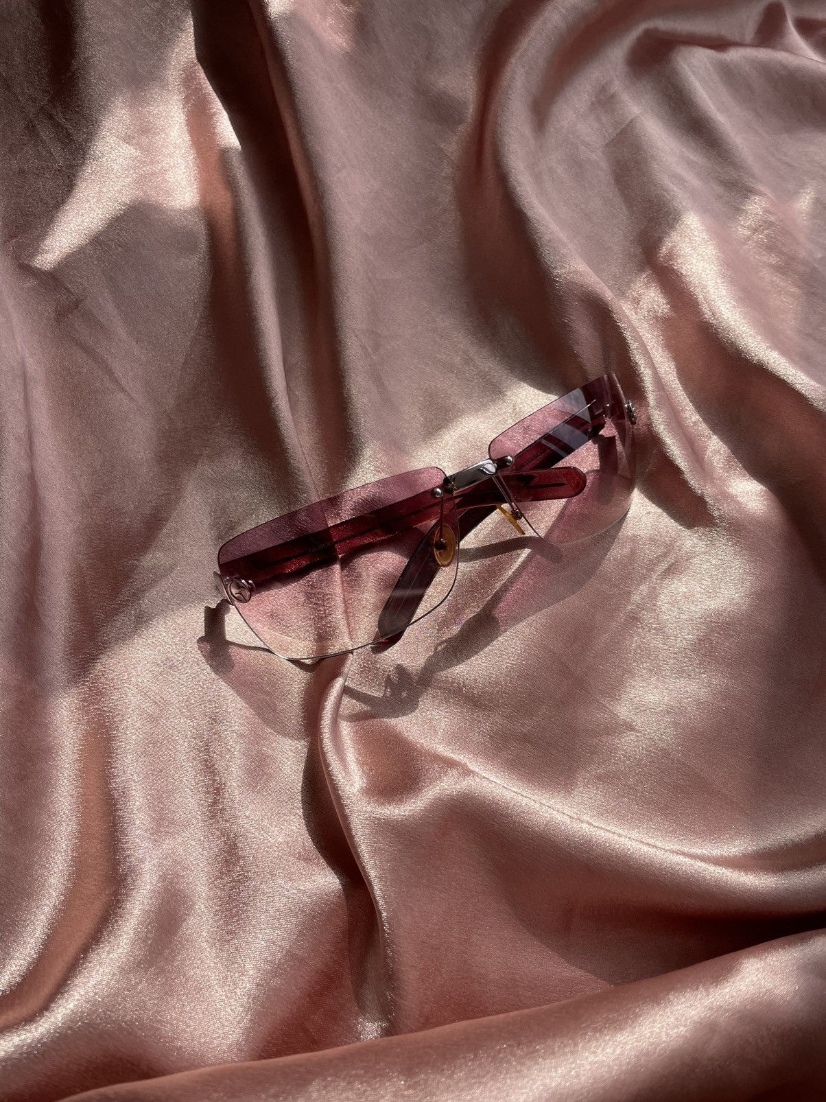 Giorgio Armani Giorgio Armani sunglasses now online! ✨💕 Size ONE SIZE - 2 Thumbnail