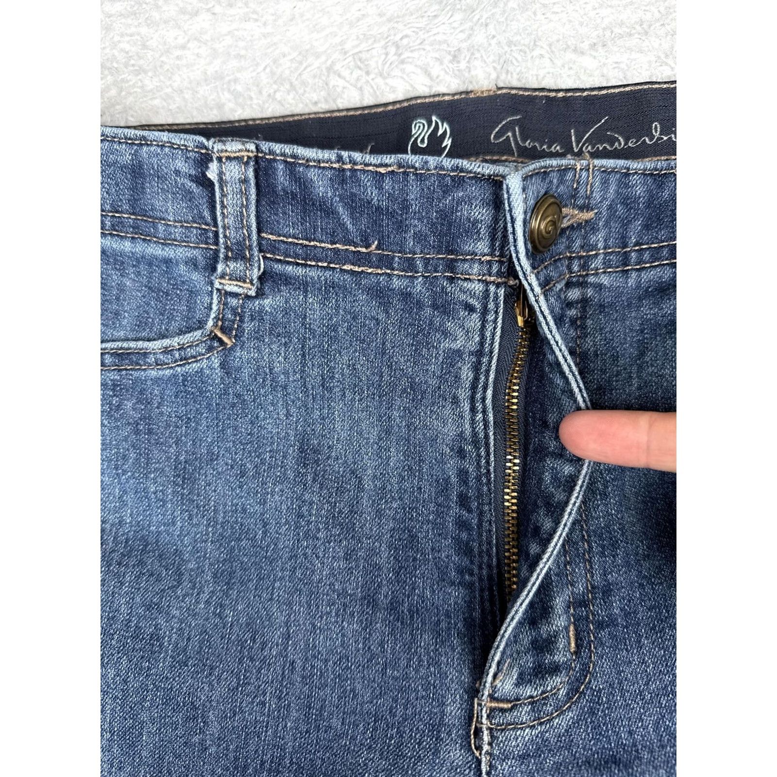 Gloria Vanderbilt VINTAGE Gloria Vanderbilt Capri Jeans Womens 6 Blue Wash Mid Rise Stretch Denim 29x20 Size 28" / US 6 / IT 42 - 5 Thumbnail