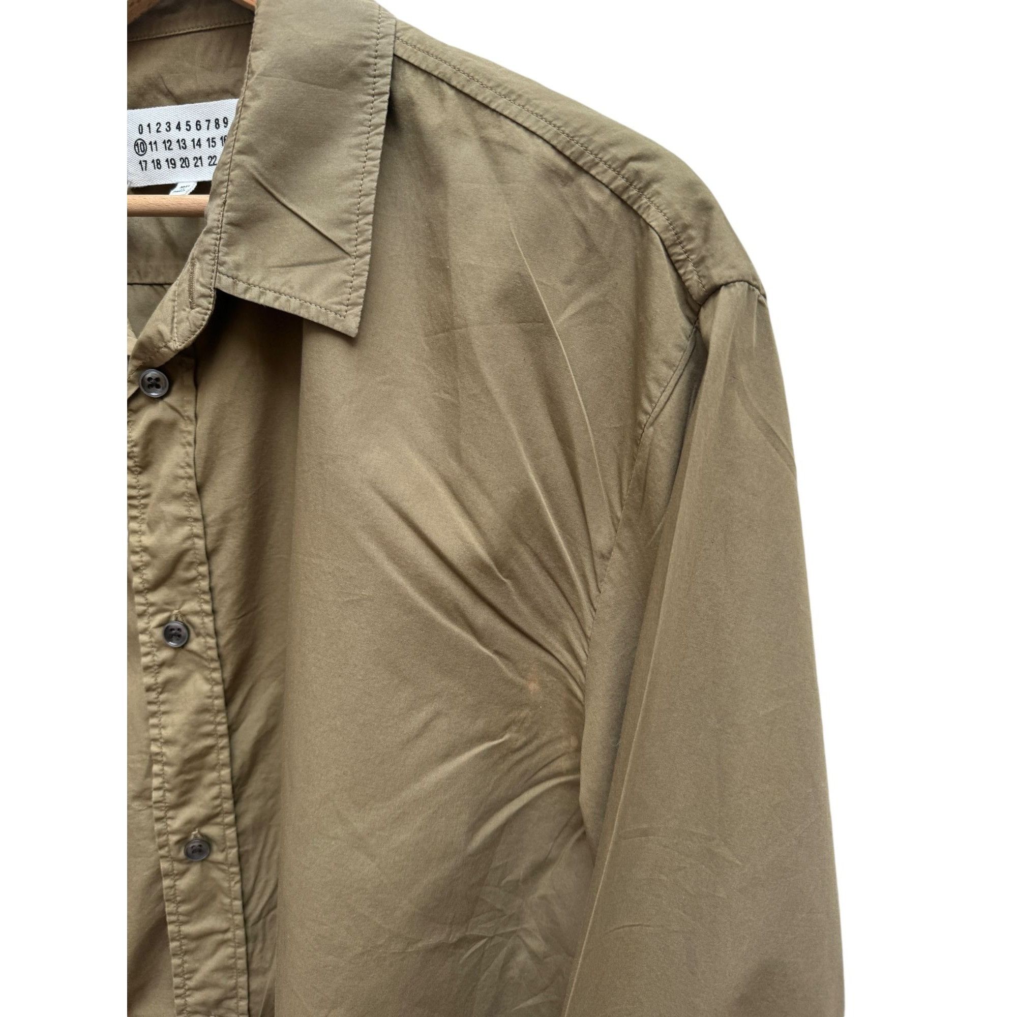 Maison Margiela Maison Margiela Kaki 4 Stitches Shirt Size 43 / L Size US L / EU 52-54 / 3 - 6 Thumbnail