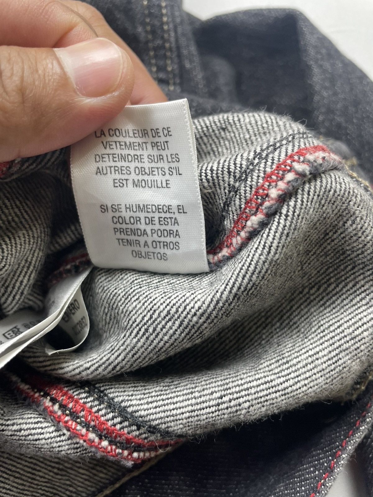 Tommy Hilfiger Tommy Hilfiger Cropped Denim Jacket Featuring Branded Button Size M / US 6-8 / IT 42-44 - 8 Thumbnail