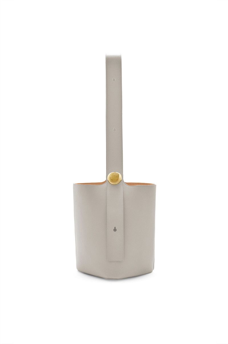 Loewe o1in1g0426 Size: OS/ Medium Pebble Bucket Bag in Shell Grey Size ONE SIZE - 2 Thumbnail