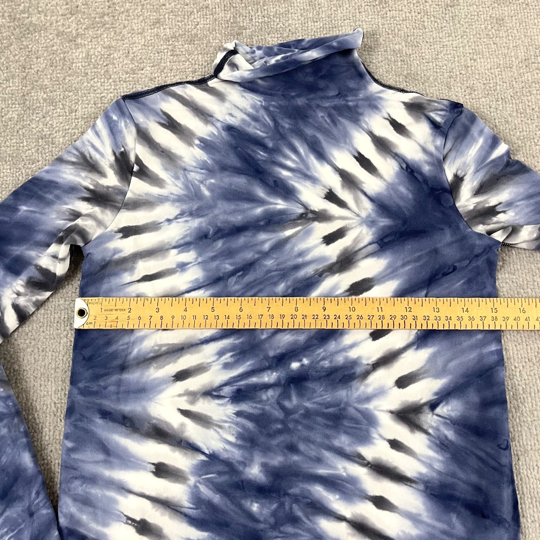 Tory Burch Tory Burch Sport Shirt Womens Medium Blue Tie Dye Mock Neck Stretch Compression Size M / US 6-8 / IT 42-44 - 5 Thumbnail