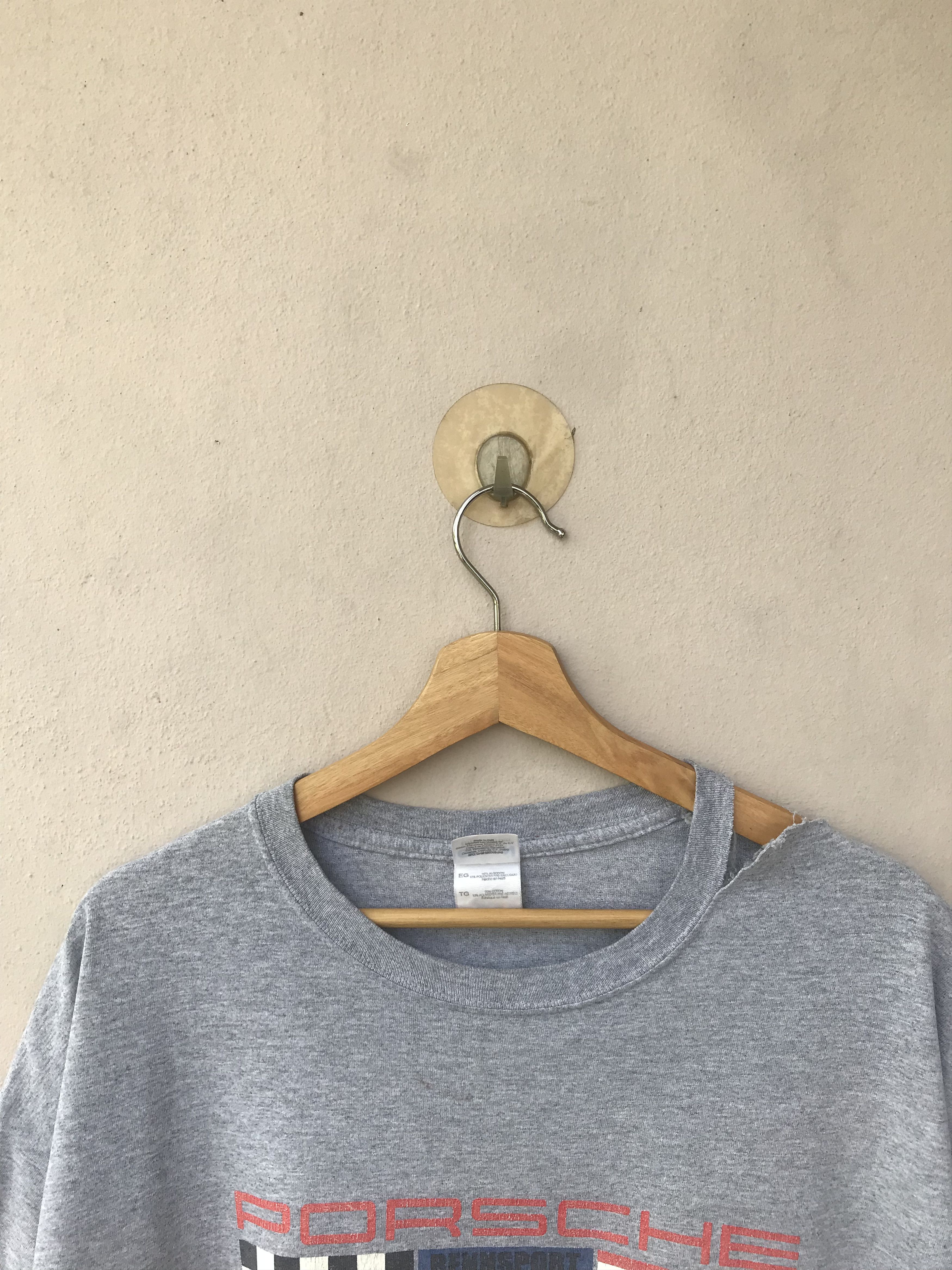 Porsche Design Vintage Y2k Porsche Mazda Raceway Tee nascar racing Size US XL / EU 56 / 4 - 2 Thumbnail