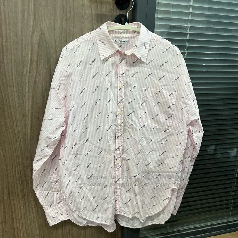 Balenciaga Balenciaga Pink Logo Letter Printed Shirt Size XXS / US 00 / IT 34 - 1 Thumbnail