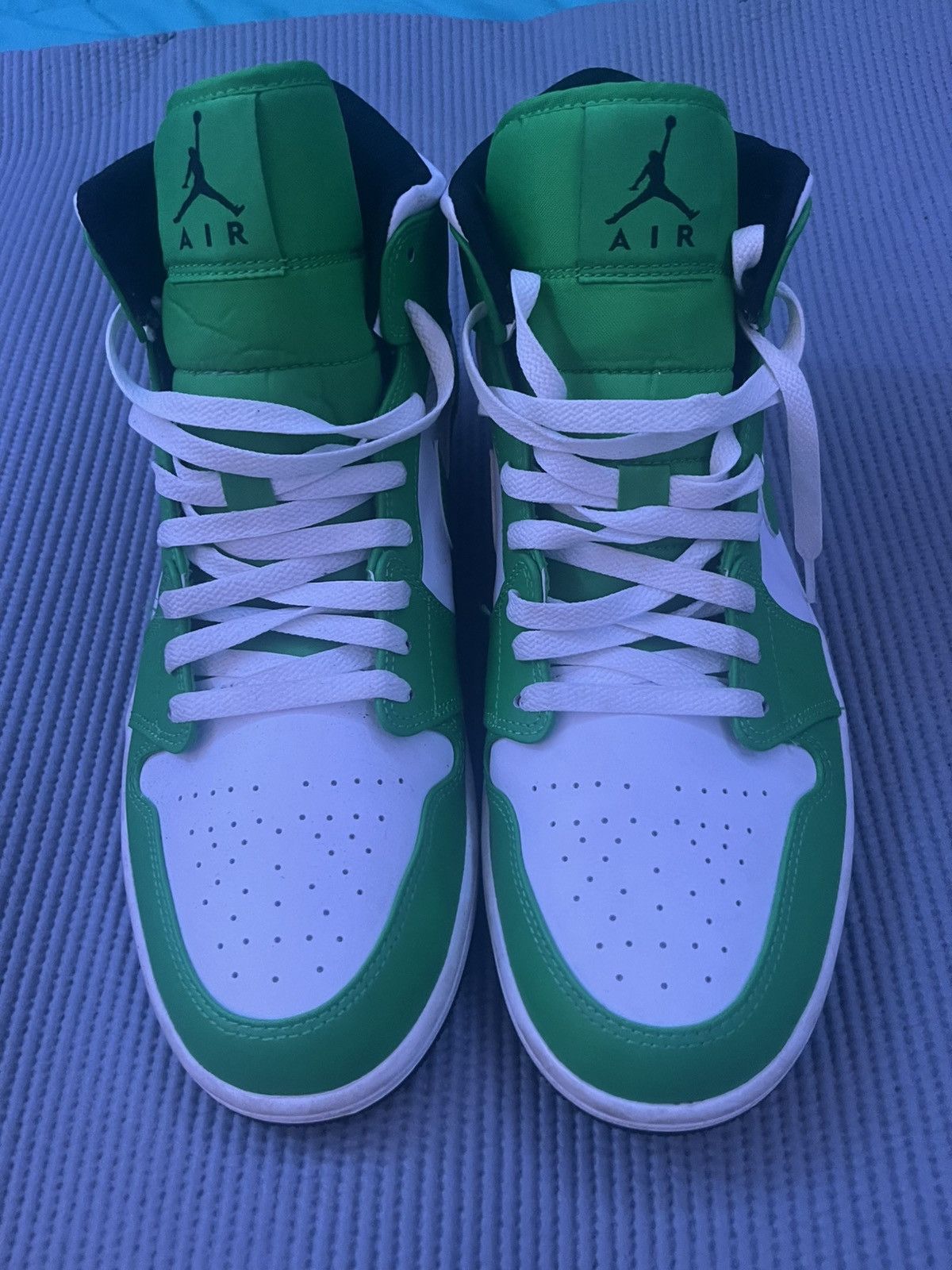 Jordan Brand Jordans 1 size 13 lucky green Size US 13 / EU 46 - 2 Thumbnail
