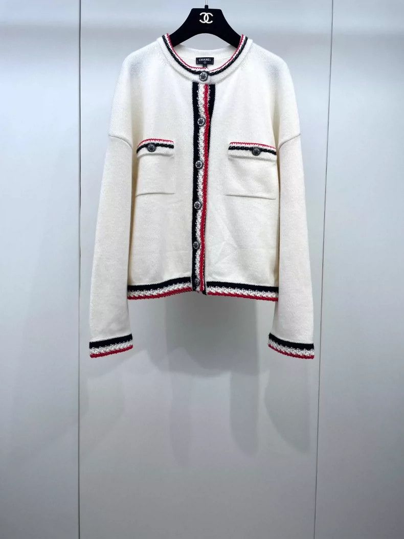 Chanel Chanel Popular color-blocked snowflake buckle knitted cashm Size XS / US 0-2 / IT 36-38 - 1 Thumbnail