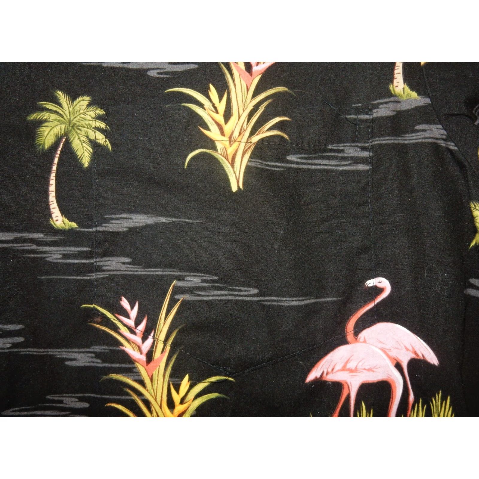 Vintage VINTAGE Pacific Legend Hawaiian Shirt Men 3XL Short Sleeve Floral Black 90s Size US XXL / EU 58 / 5 - 2 Thumbnail