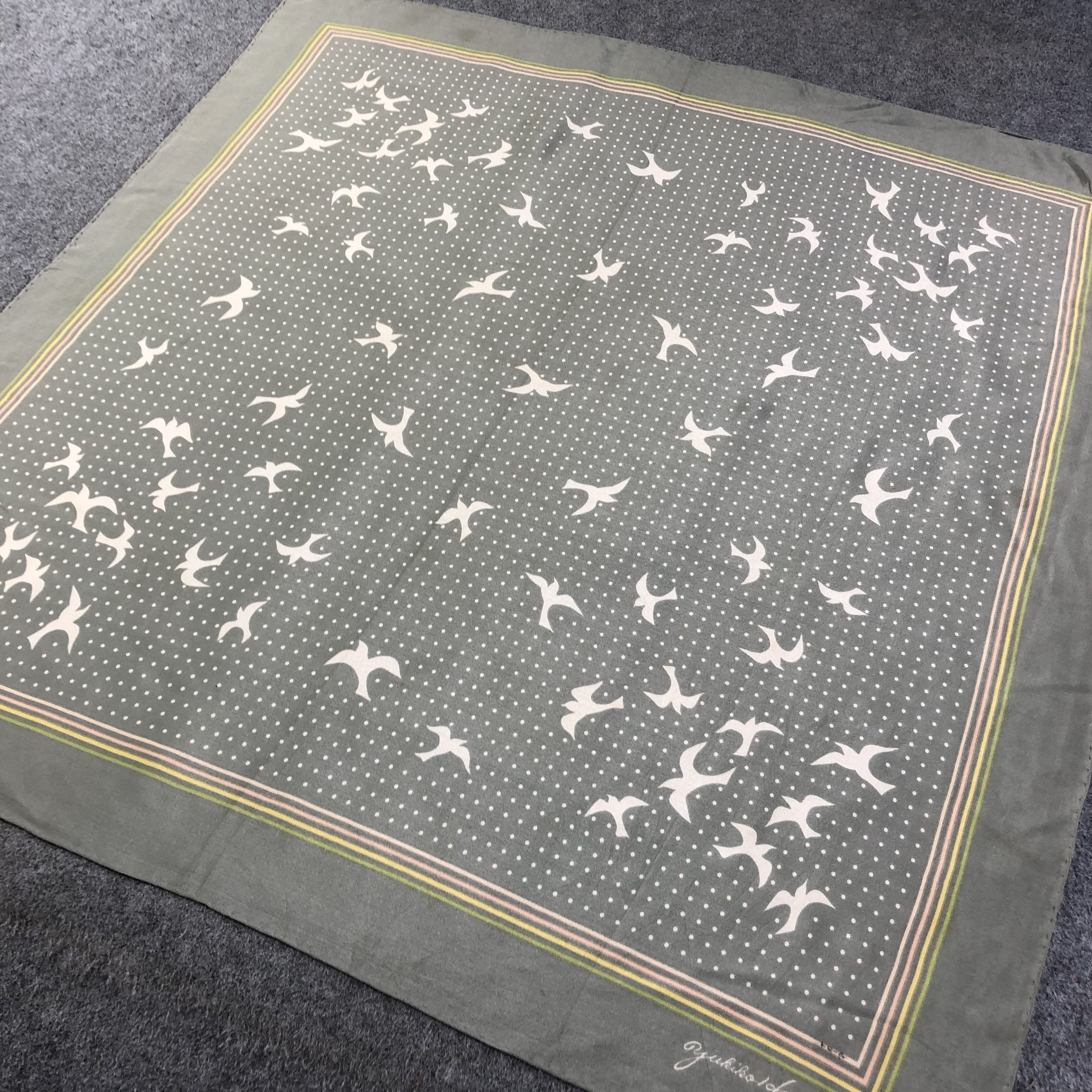 Japanese Brand Vintage Yukiko Hanai Sparrow Silk Scarf M635 Size ONE SIZE - 2 Thumbnail
