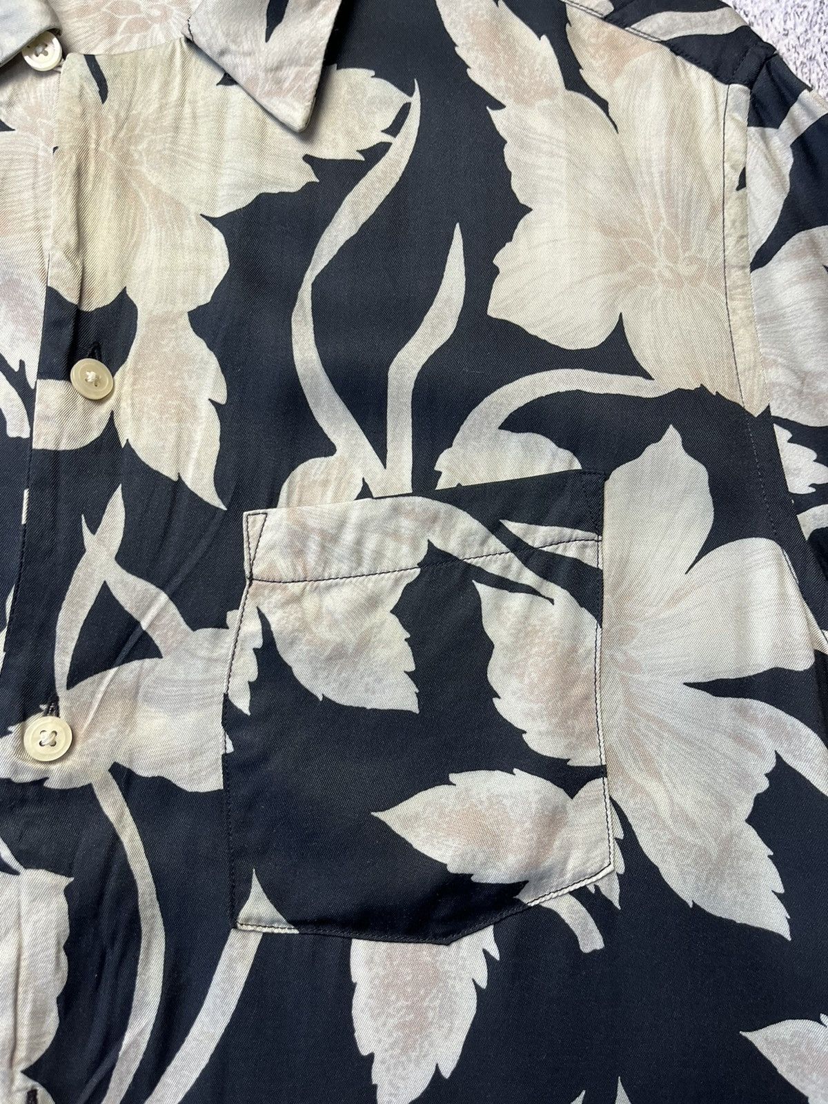Allsaints Vintage Allsaints Viscose Y2K Hawaii Shirt Size US S / EU 44-46 / 1 - 11 Thumbnail