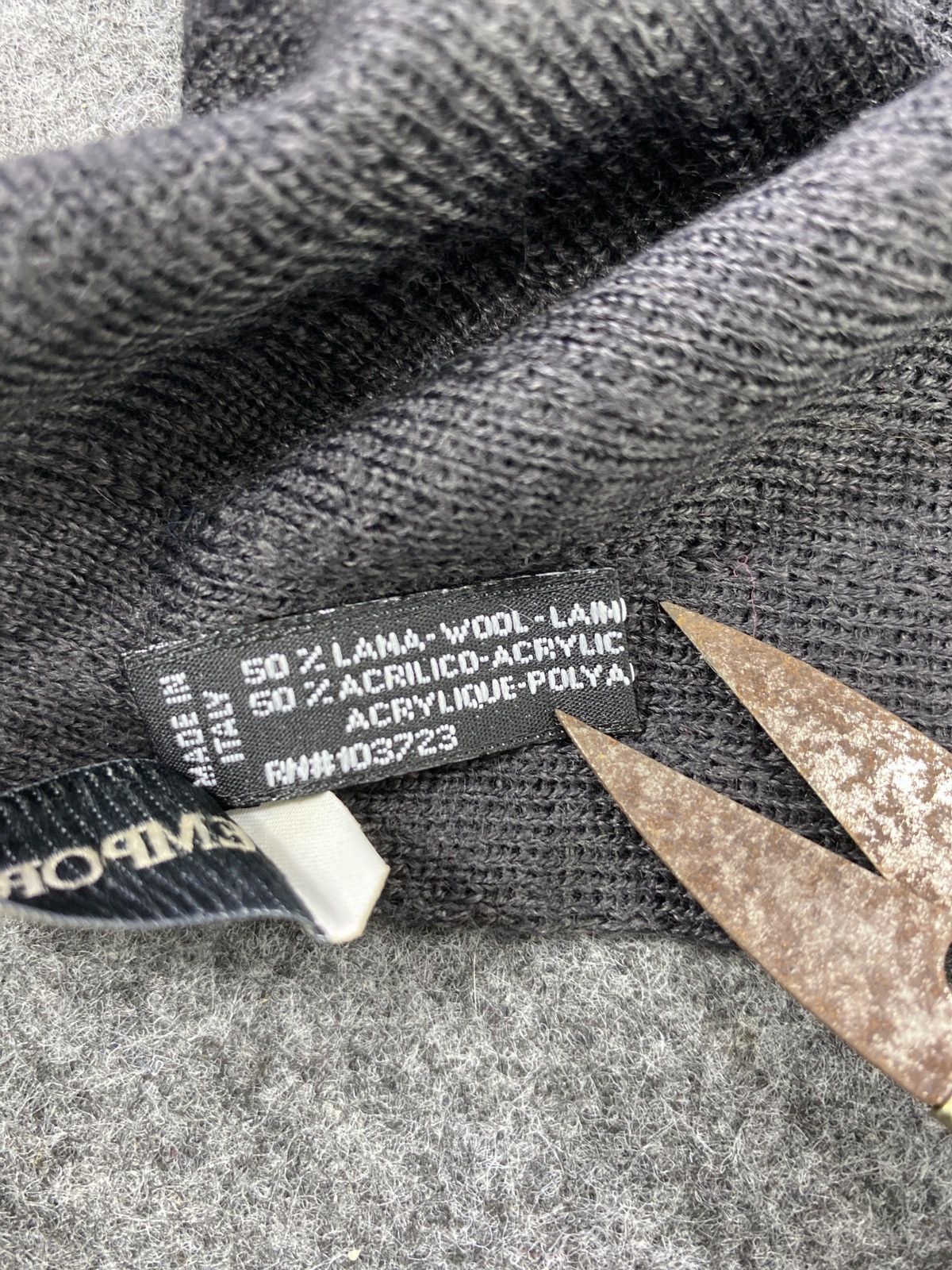 Emporio Armani Emporio Armani Scarf / Muffler / Neckwear -T501 Size ONE SIZE - 6 Thumbnail