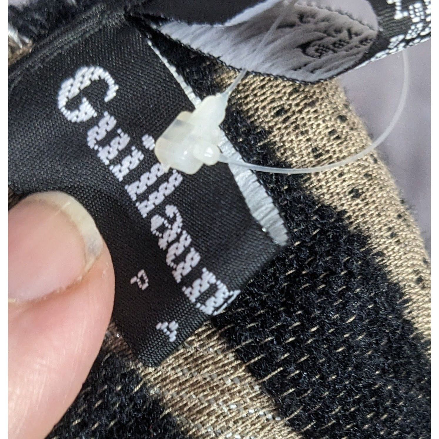 Other Vintage Guillaume De Mon Paris Black Floral Scarf Made In Fr Size ONE SIZE - 9 Thumbnail