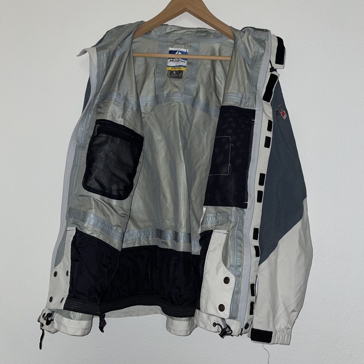 Burton Burton AK Snowboards Jacket Size US M / EU 48-50 / 2 - 3 Thumbnail