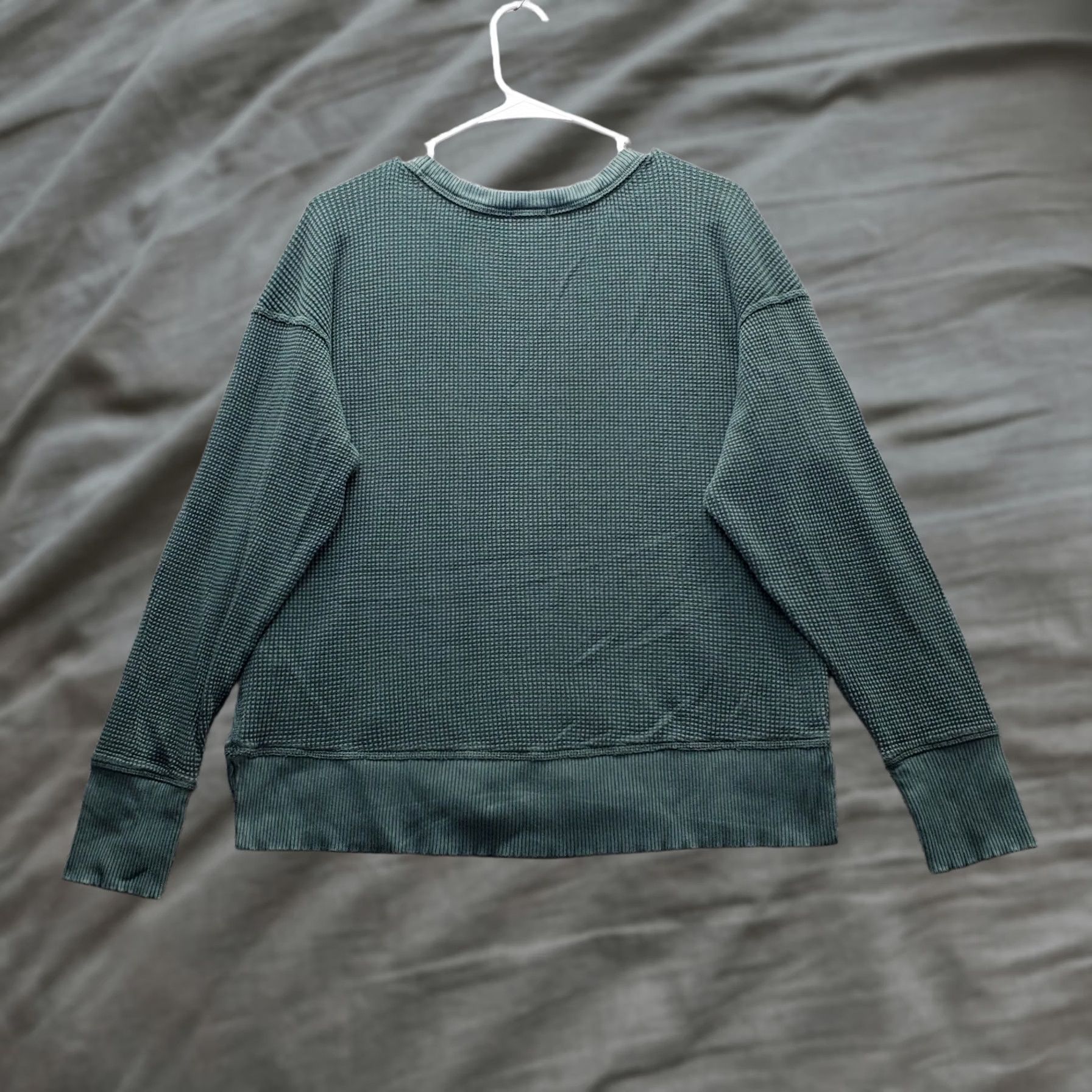 Vintage Offline by Aerie Womens XS Green Oversized T-Shirt Slit Round Neck Knit Casual Shirts Size XS / US 0-2 / IT 36-38 - 1 Thumbnail