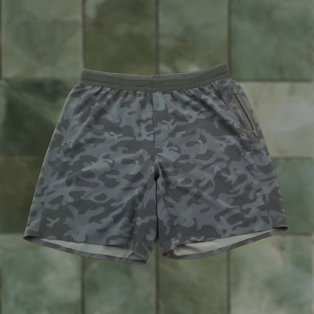 Ten Thousand Ten Thousand Mens Medium Black Camouflage Athletic Shorts 30x8 Elastic Waist Pockets Size US 30 / EU 46 - 1 Thumbnail