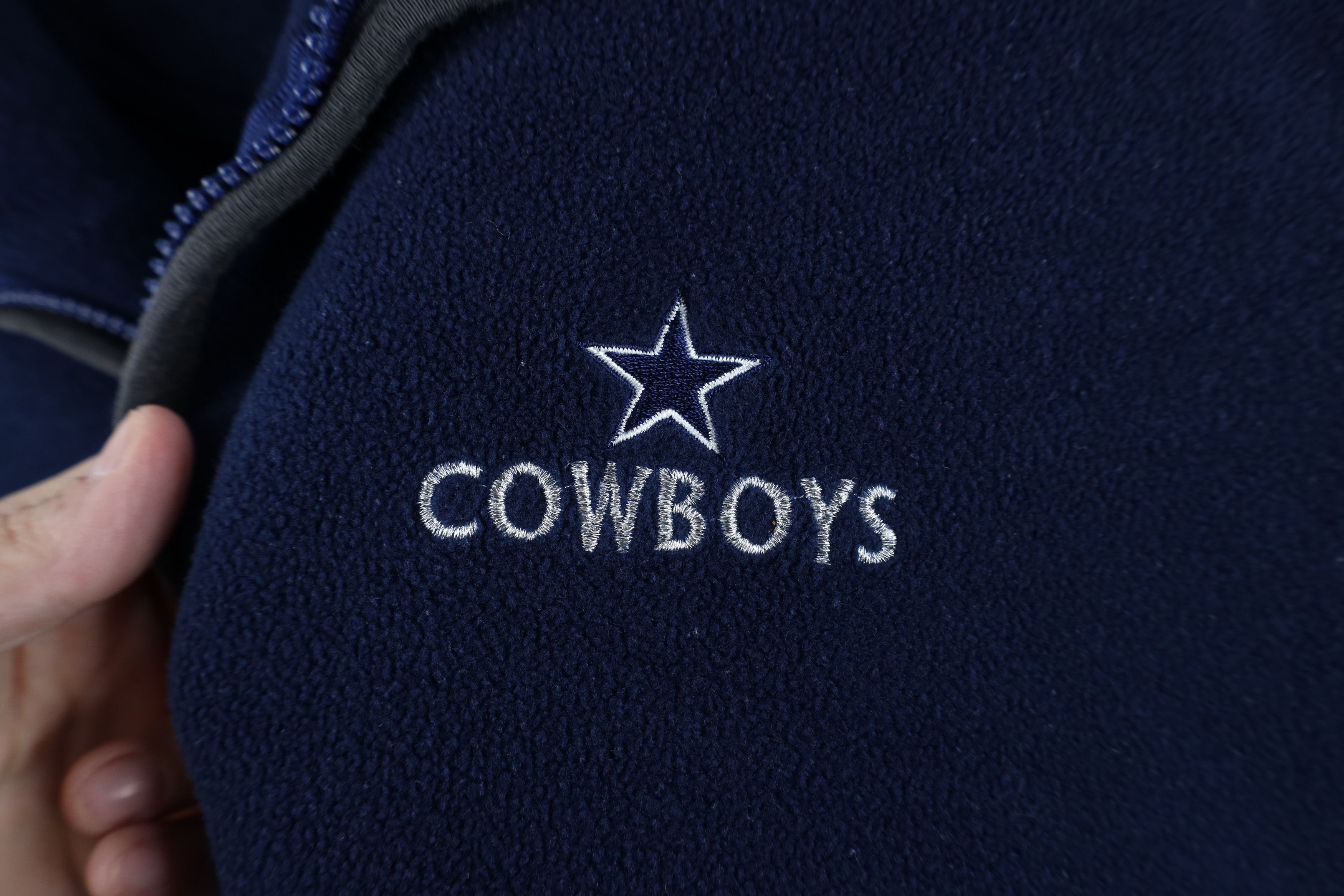 Vintage Vintage Y2K 2000 Dallas Cowboys Football Fleece Vest Jacket Size L / US 10 / IT 46 - 4 Thumbnail