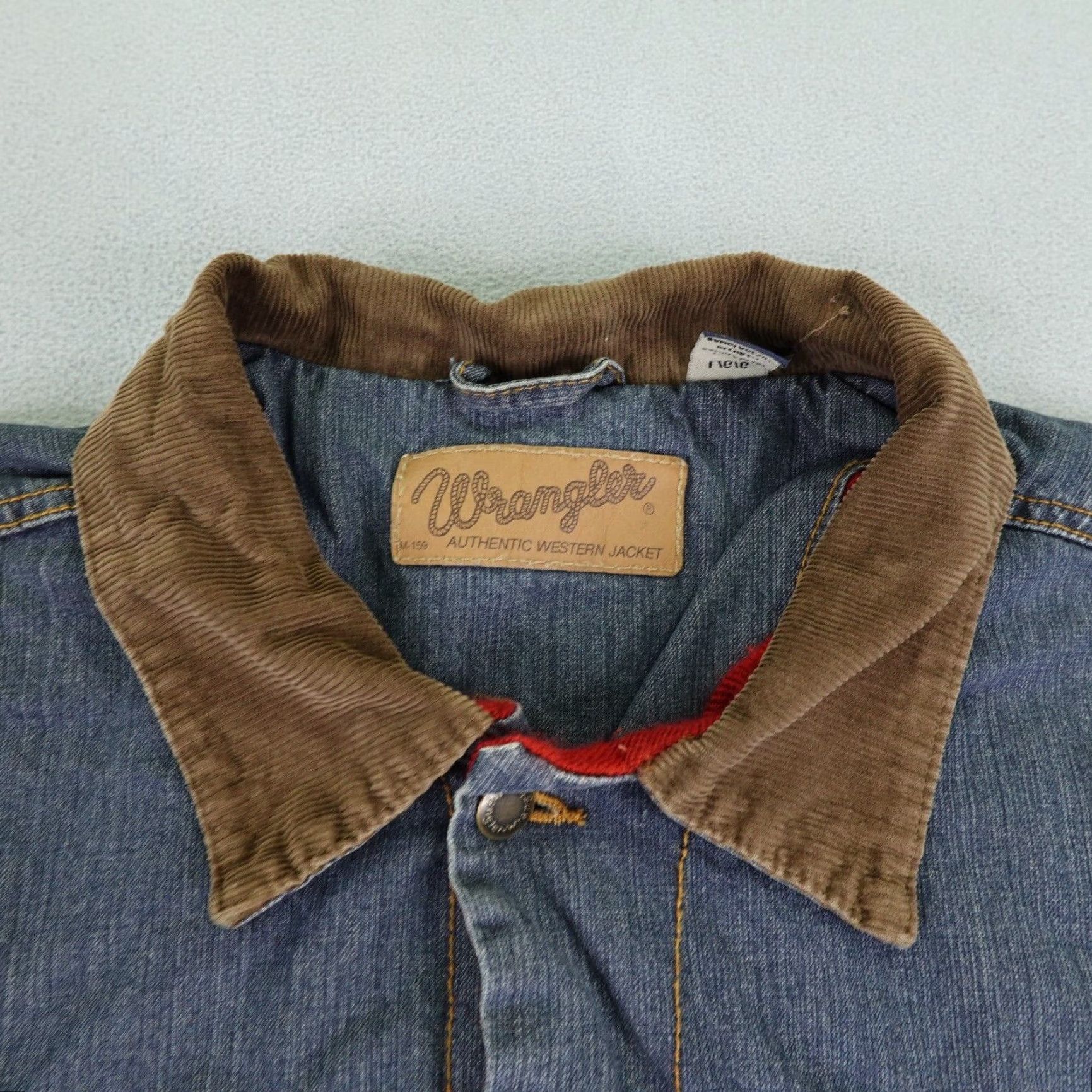 Wrangler VINTAGE Wrangler Denim Jacket Mens Large Western Chore Coat Casual Workwear 90s Blue Size US 33 - 2 Thumbnail