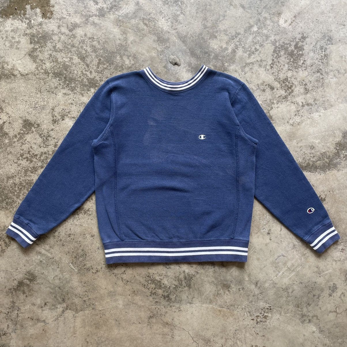 Champion × Vintage 🔥🔥Vintage Champion Reverse Weave Plain Sun Faded Sweatshirts Size US S / EU 44-46 / 1 - 1 Thumbnail