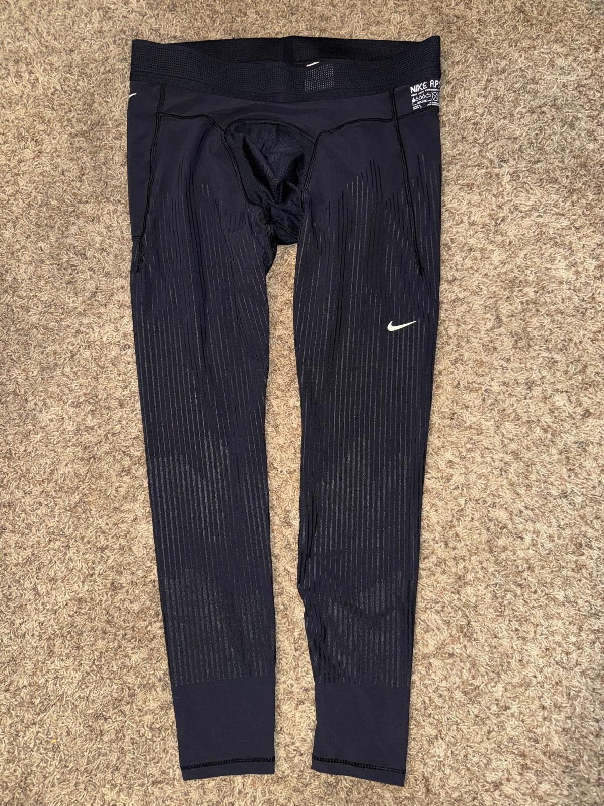 Nike Nike Dri-fit Adv A.P.S Versatile Black Tights Size US 40 / EU 56 - 1 Thumbnail
