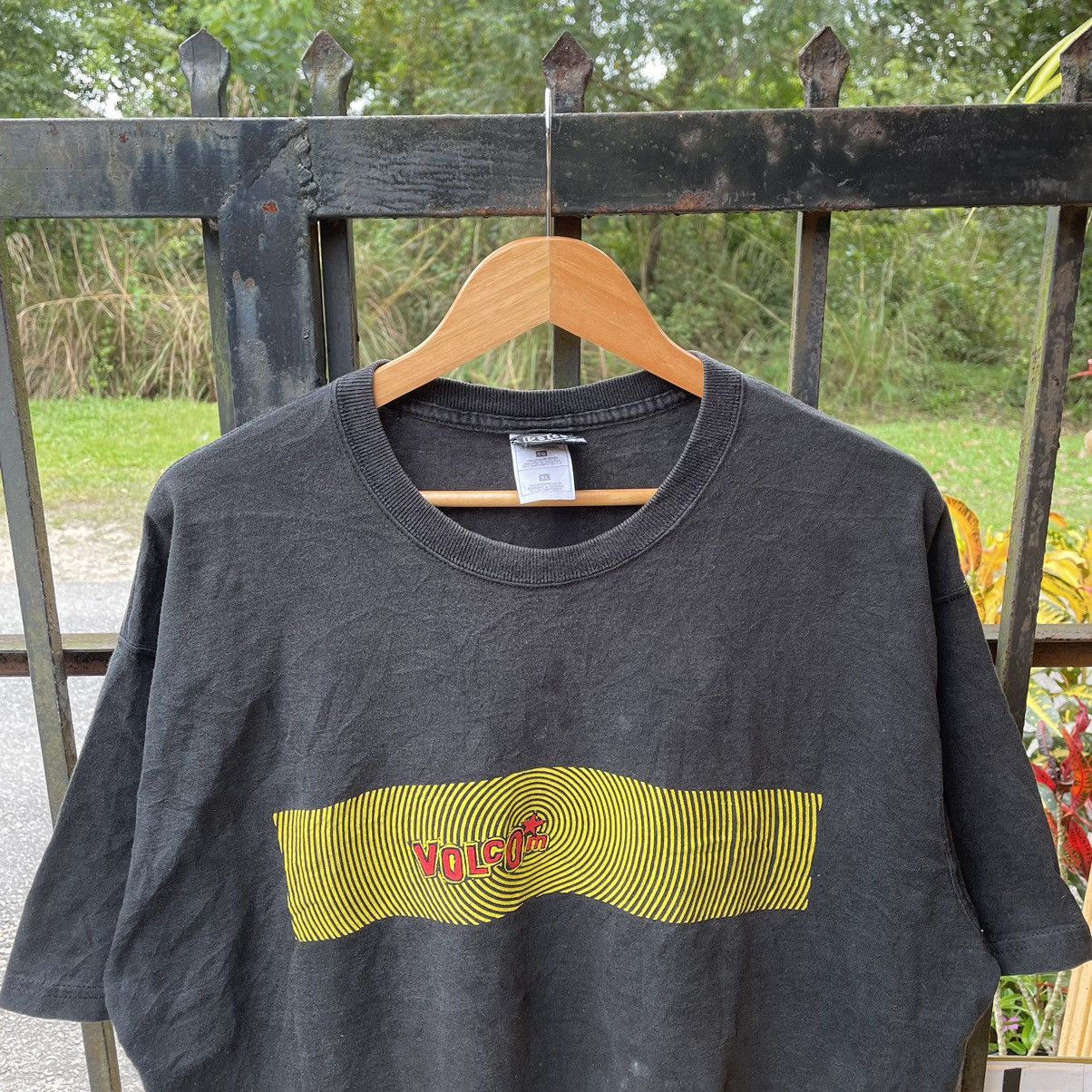 Vintage × Volcom 🔥Vintage 90s Volcom Double Print Skateboard Tee Size US XL / EU 56 / 4 - 3 Thumbnail