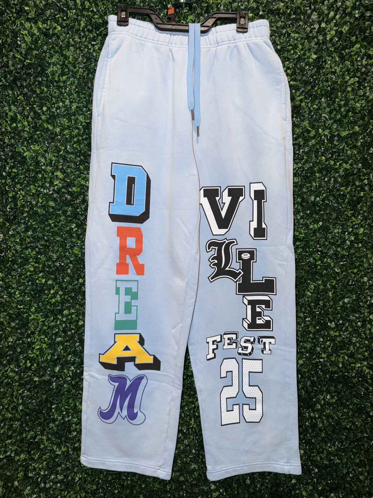 Dreamville DV 25 Varsity Letters Blue J Cole Sweatpants Size M BNWOT Size US 30 / EU 46 - 1 Thumbnail